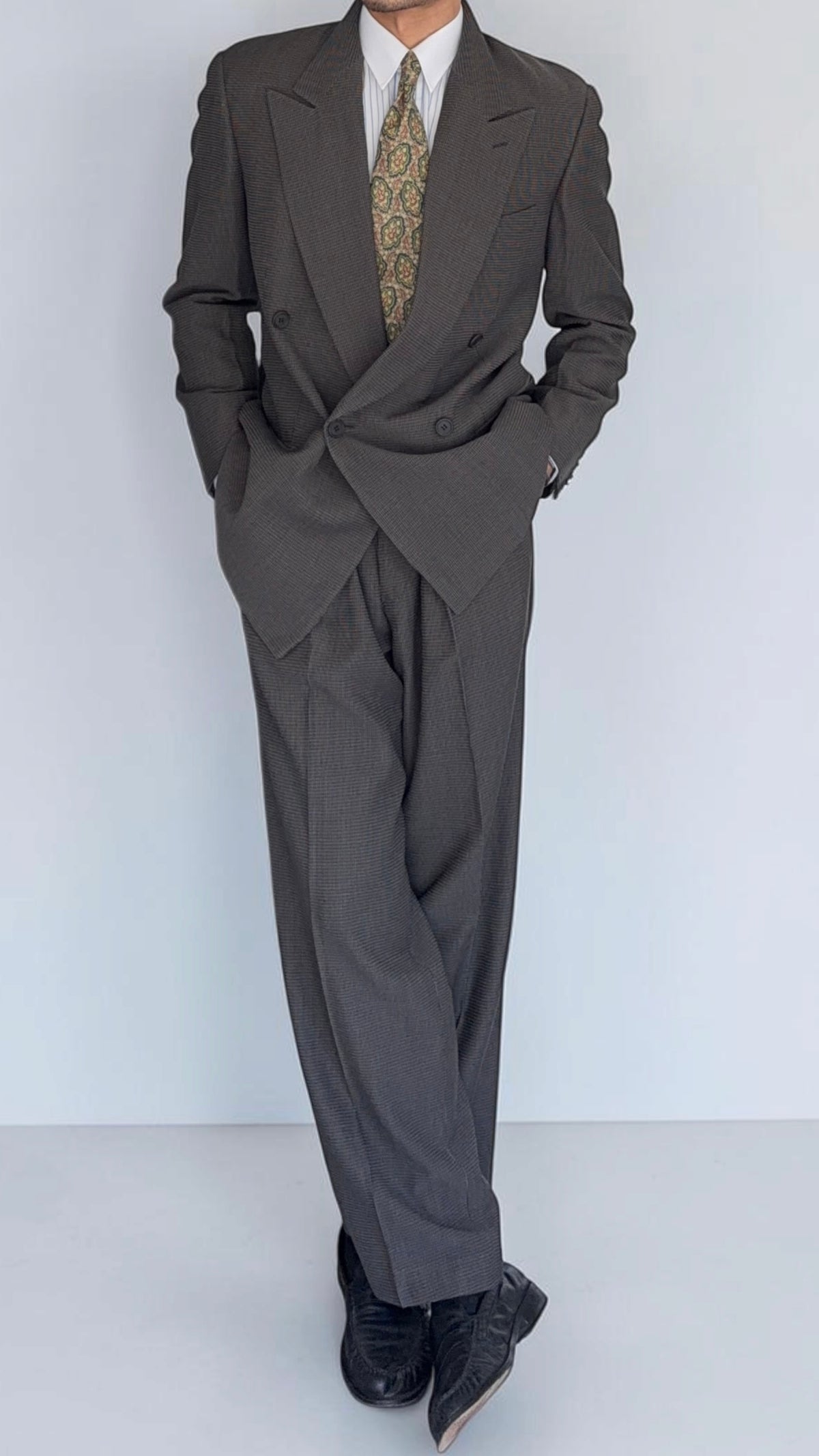 Giorgio Armani 1980s Peaked Lapel Double Breasted Textured Wool Suit Taupe Espresso Grey - Size M Jacket / 30" Waist