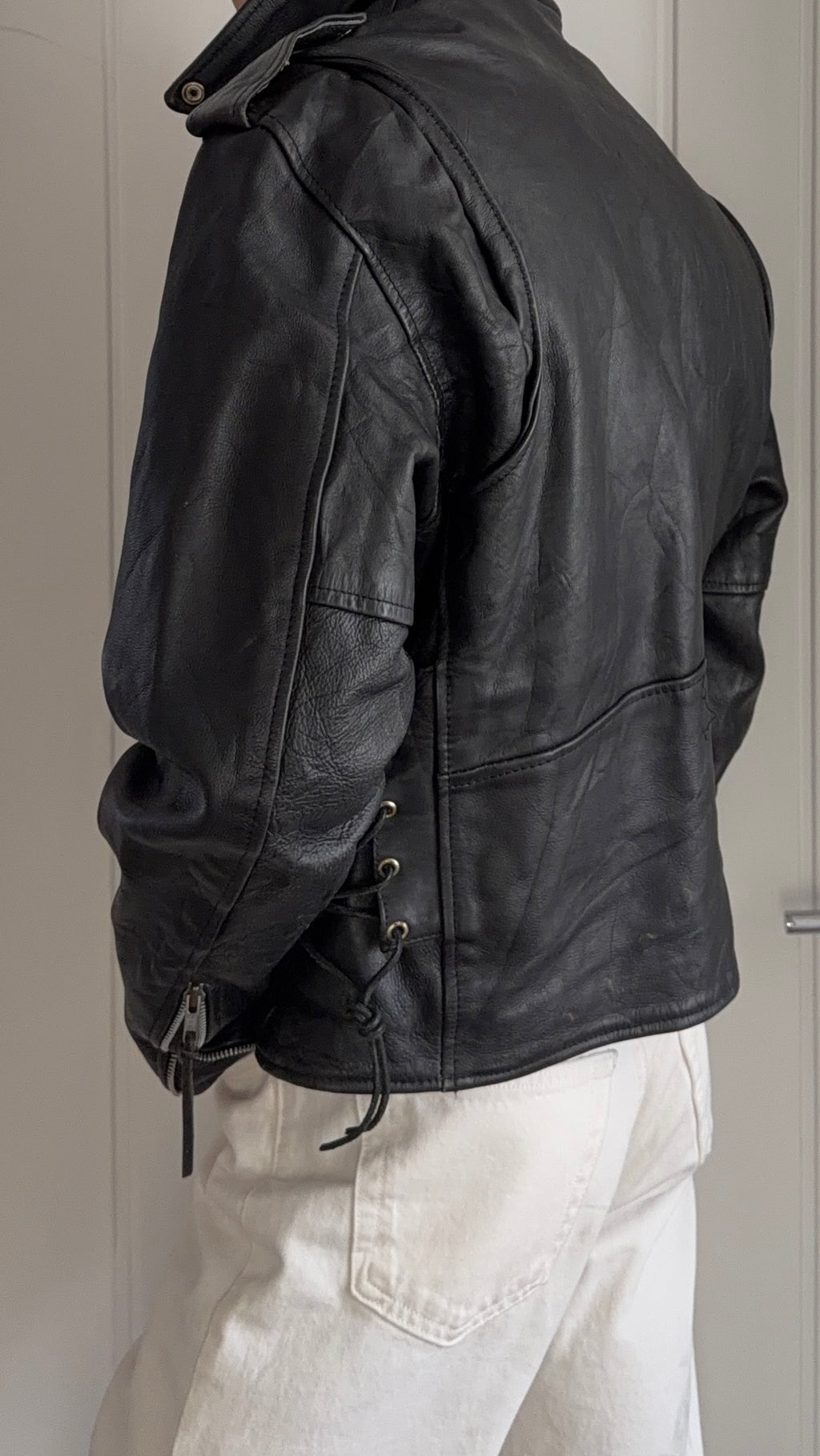Vintage 1990s Black Leather Belted Biker Jacket  - Size S