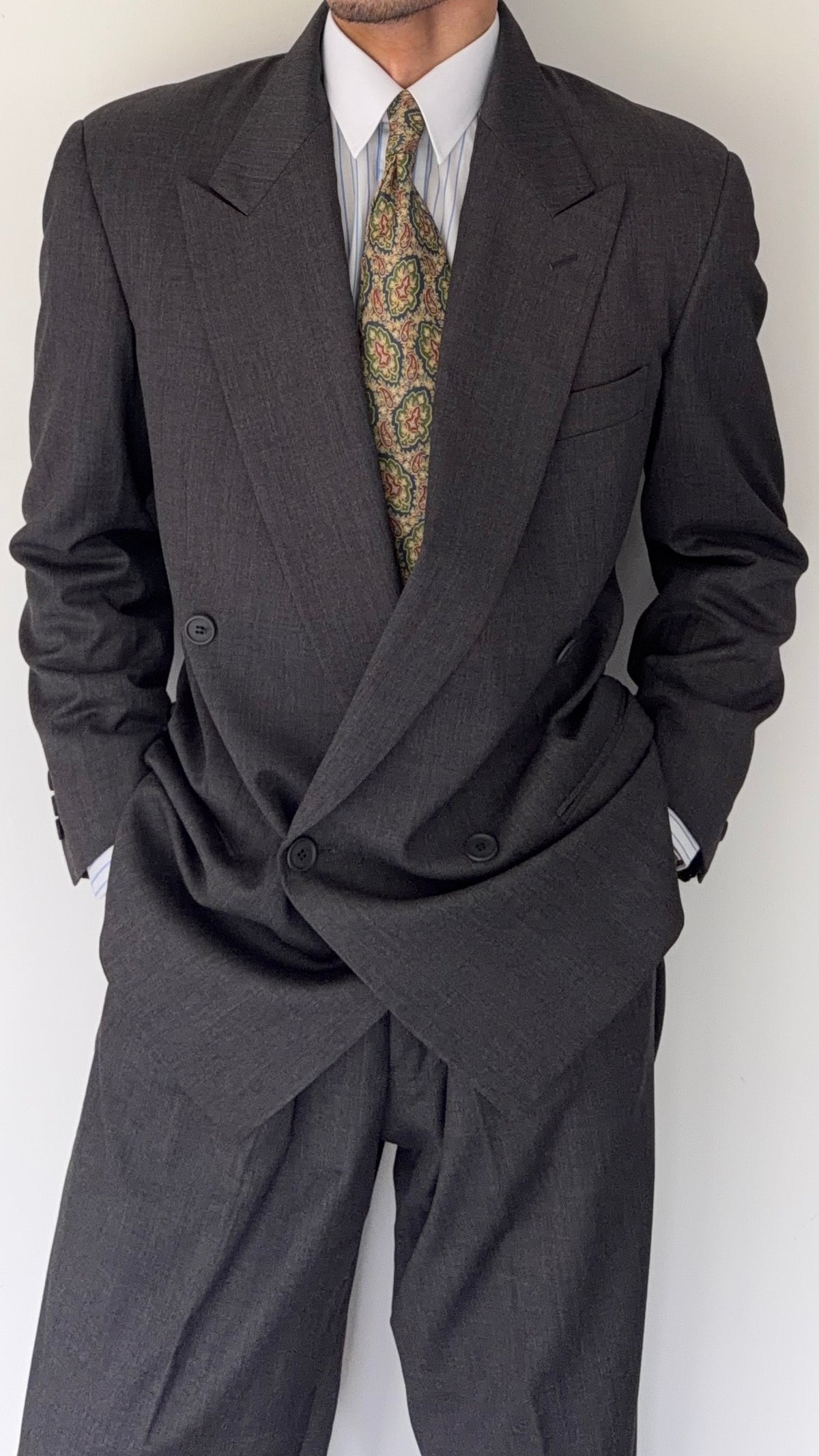 Giorgio Armani 1980s Peaked Lapel Double Breasted Wool Pleated Suit Grey - Size M Jacket / 32" Waist