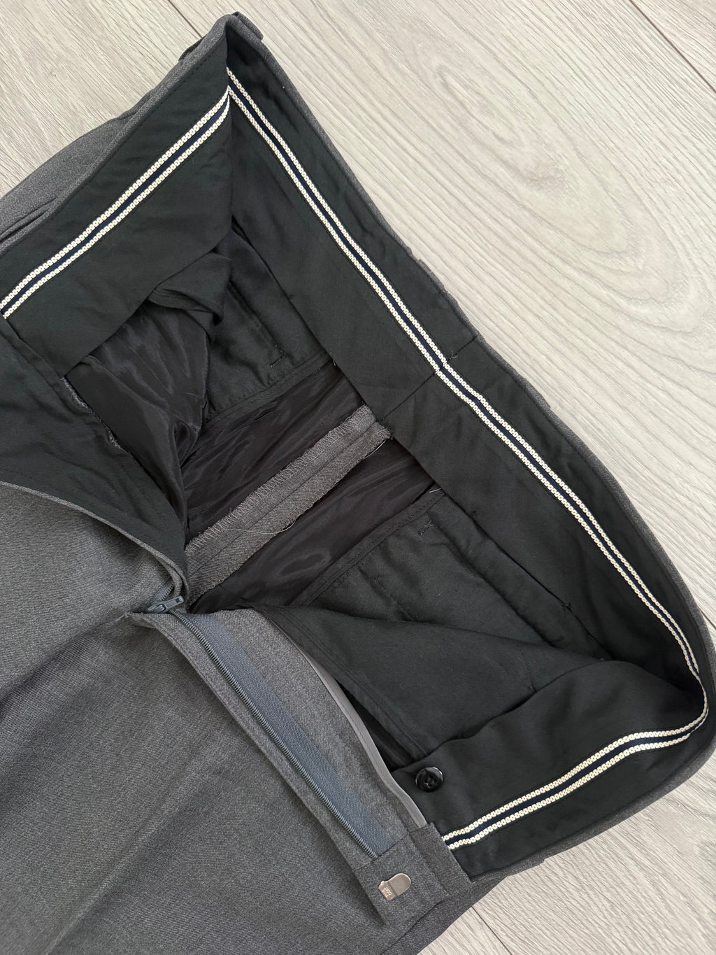 Yves Saint Laurent 1990s 2B Wool Grey Suit - Size S Jacket / 32" Waist