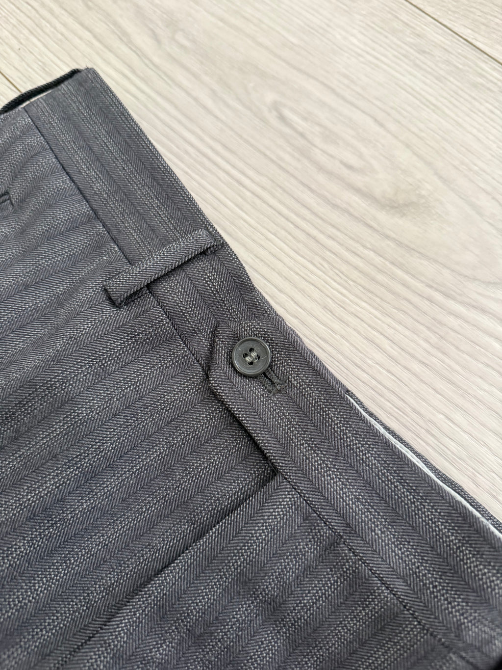 Yves Saint Laurent 1990s 2B Textured Wool Grey Navy Suit - Size S Jacket / 31" Waist