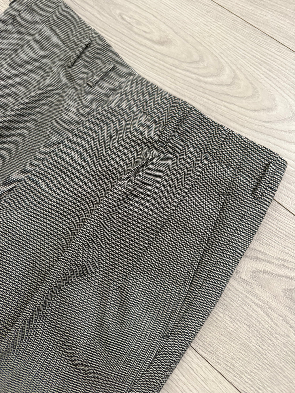 Yves Saint Laurent 1990s 2B Textured Wool Grey Suit - Size L Jacket / 34" Waist
