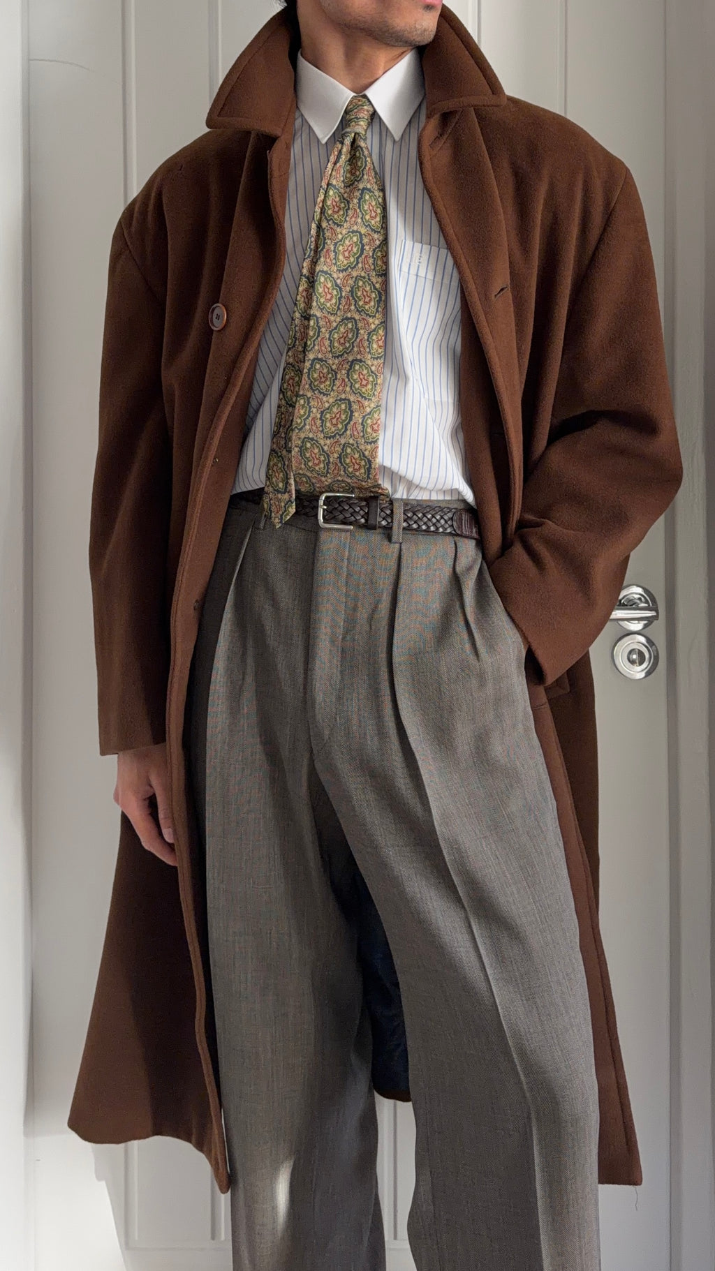 Hugo Boss 1980s Oversized Brown Wool Balmacaan Overcoat - Size M
