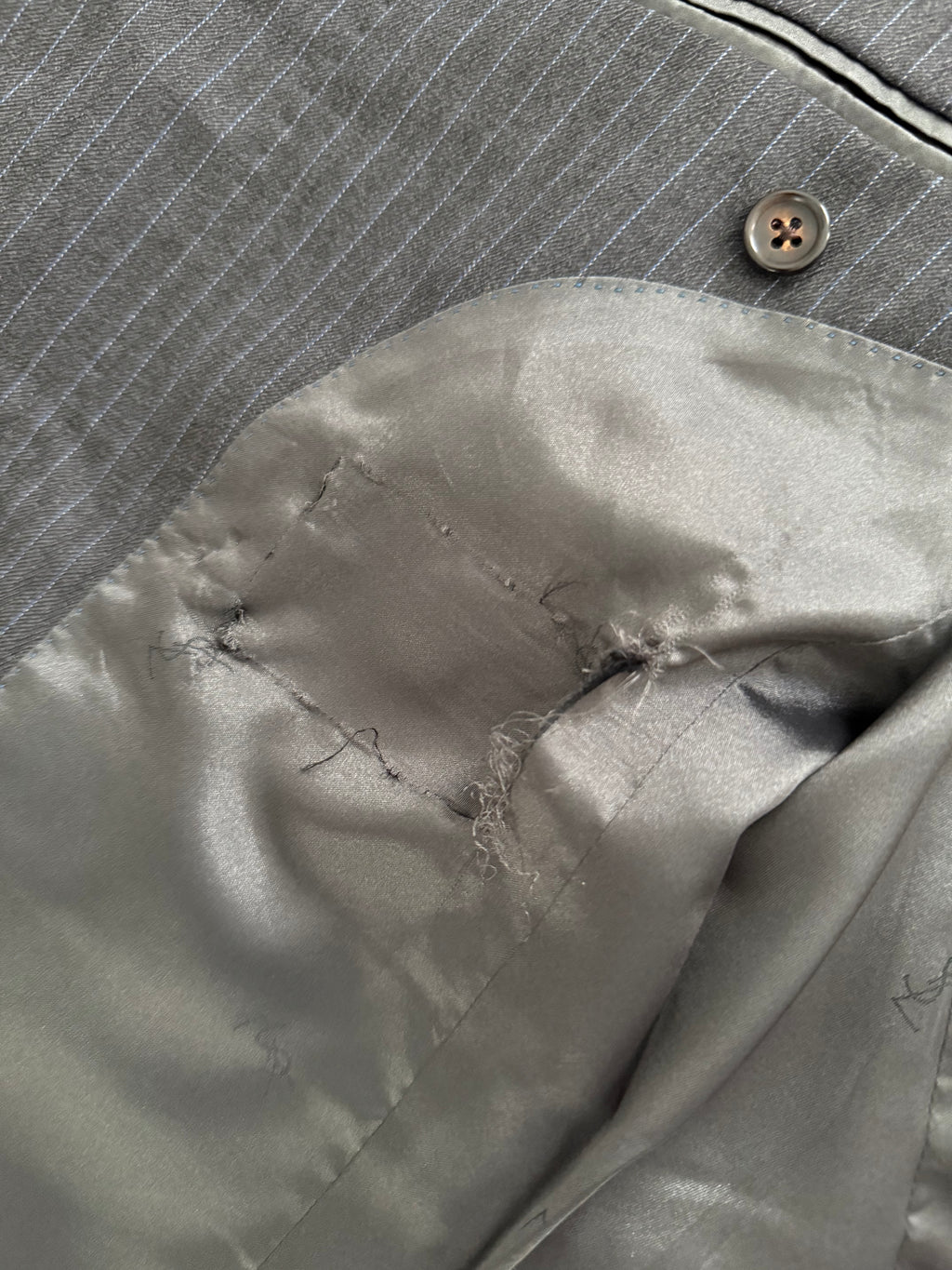 Yves Saint Laurent 1990s 3B Super 120s Wool Grey Pinstriped Suit - Size S Jacket / 31" Waist