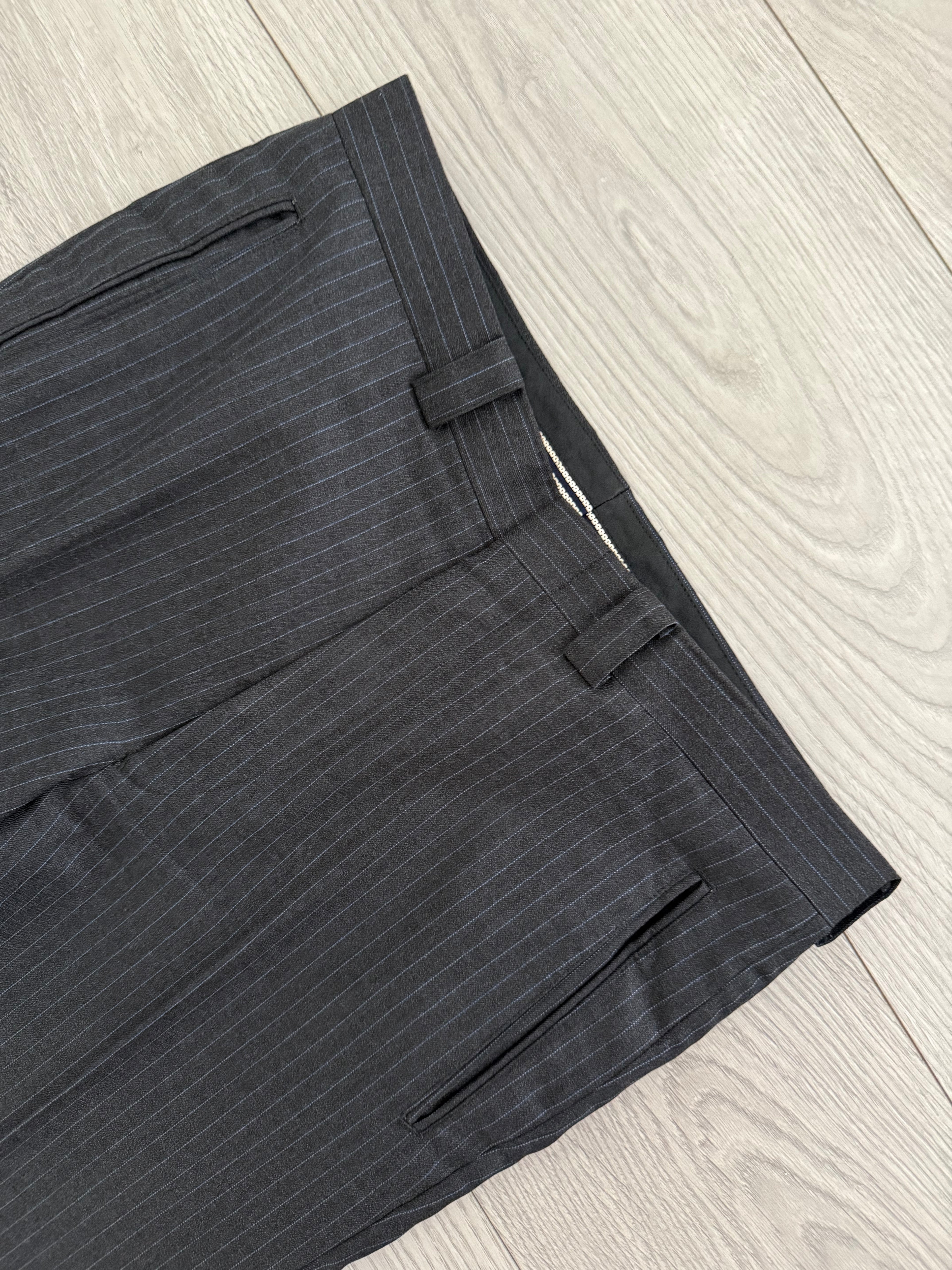 Yves Saint Laurent 1990s 3B Super 120s Wool Grey Pinstriped Suit - Size S Jacket / 31" Waist