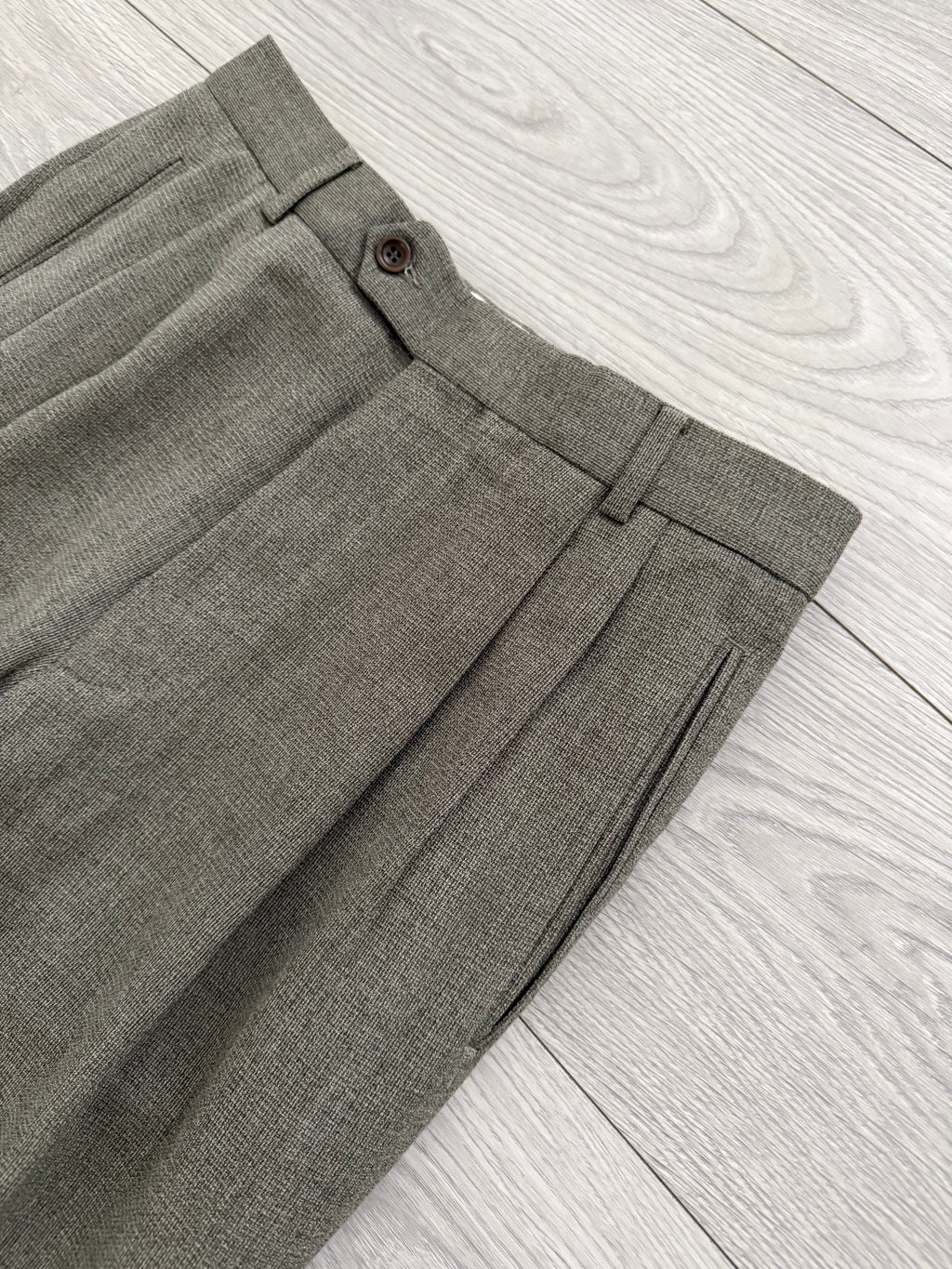 Hugo Boss 1980s Peaked Lapel Double Breasted Cerruti Fabric Wool Suit Taupe Beige - Size S Jacket / 30" Waist