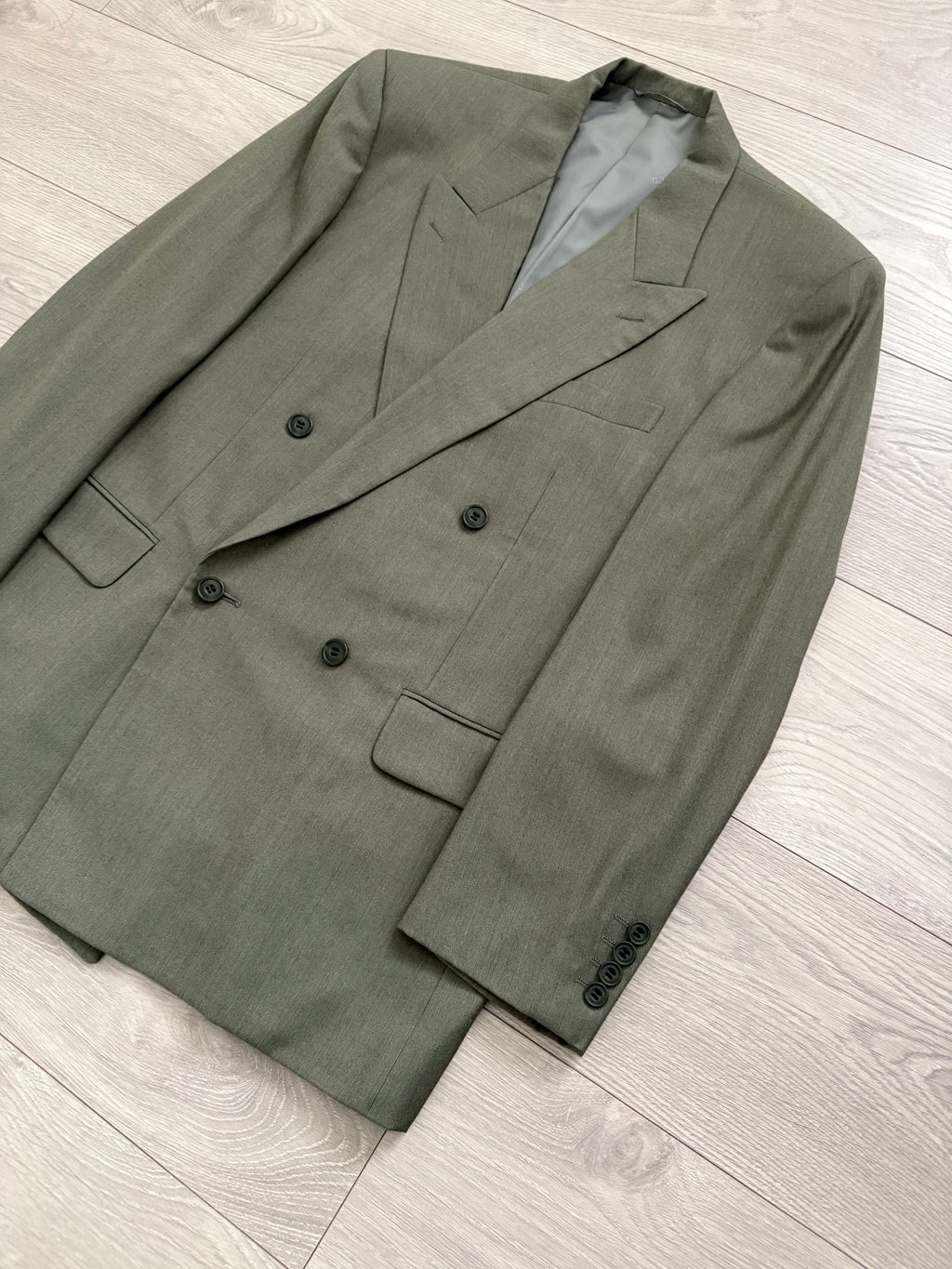 Christian Dior 1980s Peaked Lapel Double Breasted Pleated Wool Suit Taupe Olive - Size XL Jacket / 34" Waist