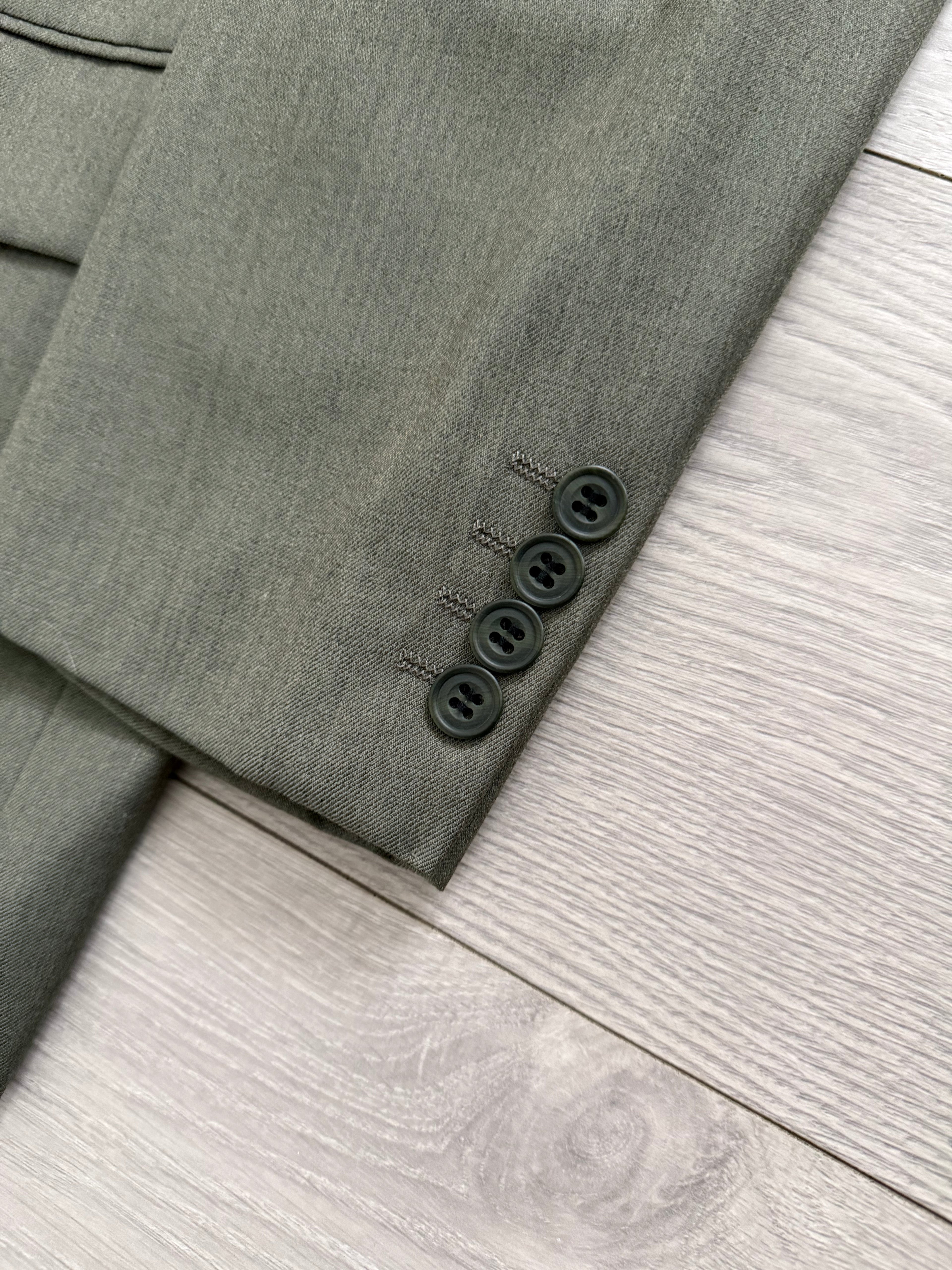 Christian Dior 1980s Peaked Lapel Double Breasted Pleated Wool Suit Taupe Olive - Size XL Jacket / 34" Waist