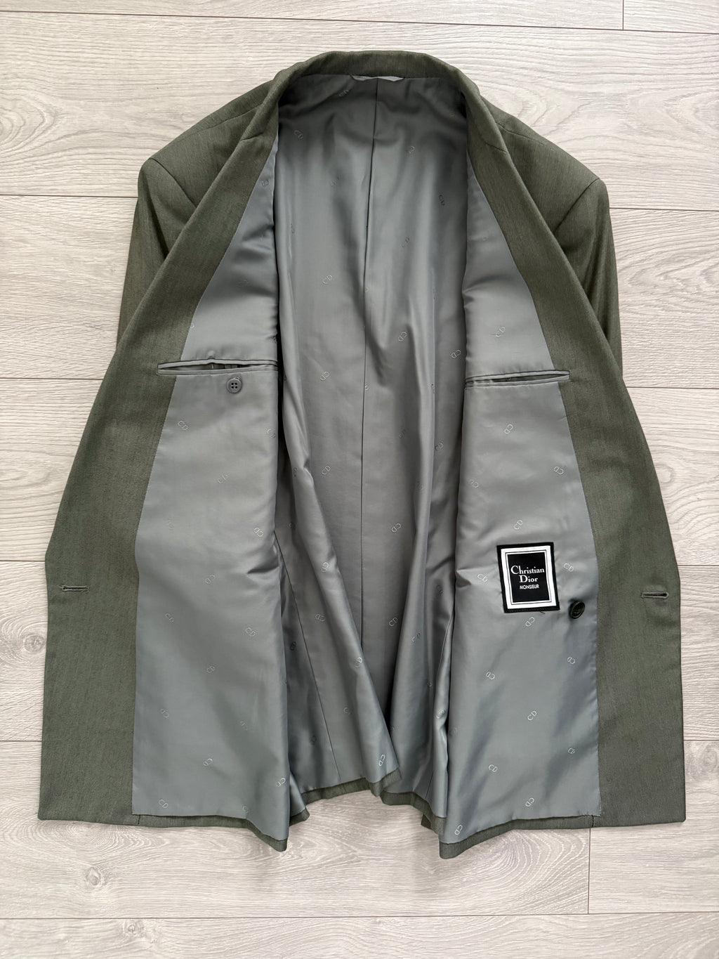 Christian Dior 1980s Peaked Lapel Double Breasted Pleated Wool Suit Taupe Olive - Size XL Jacket / 34" Waist