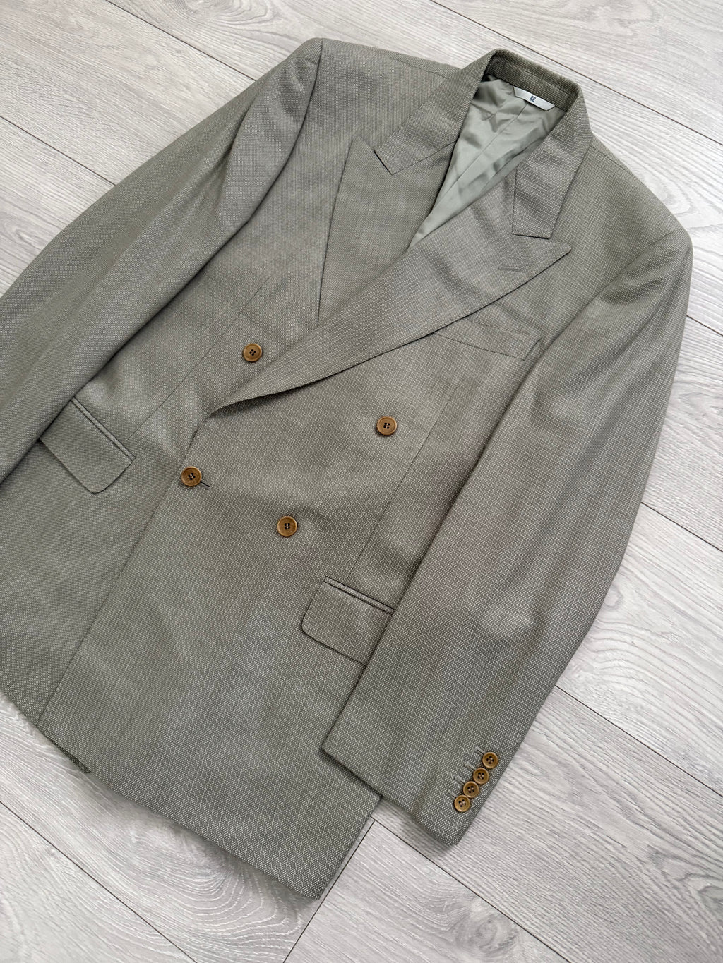 Givenchy 1980s Peaked Lapel Double Breasted Pleated Wool Suit Taupe Beige - Size M Jacket / 32" Waist