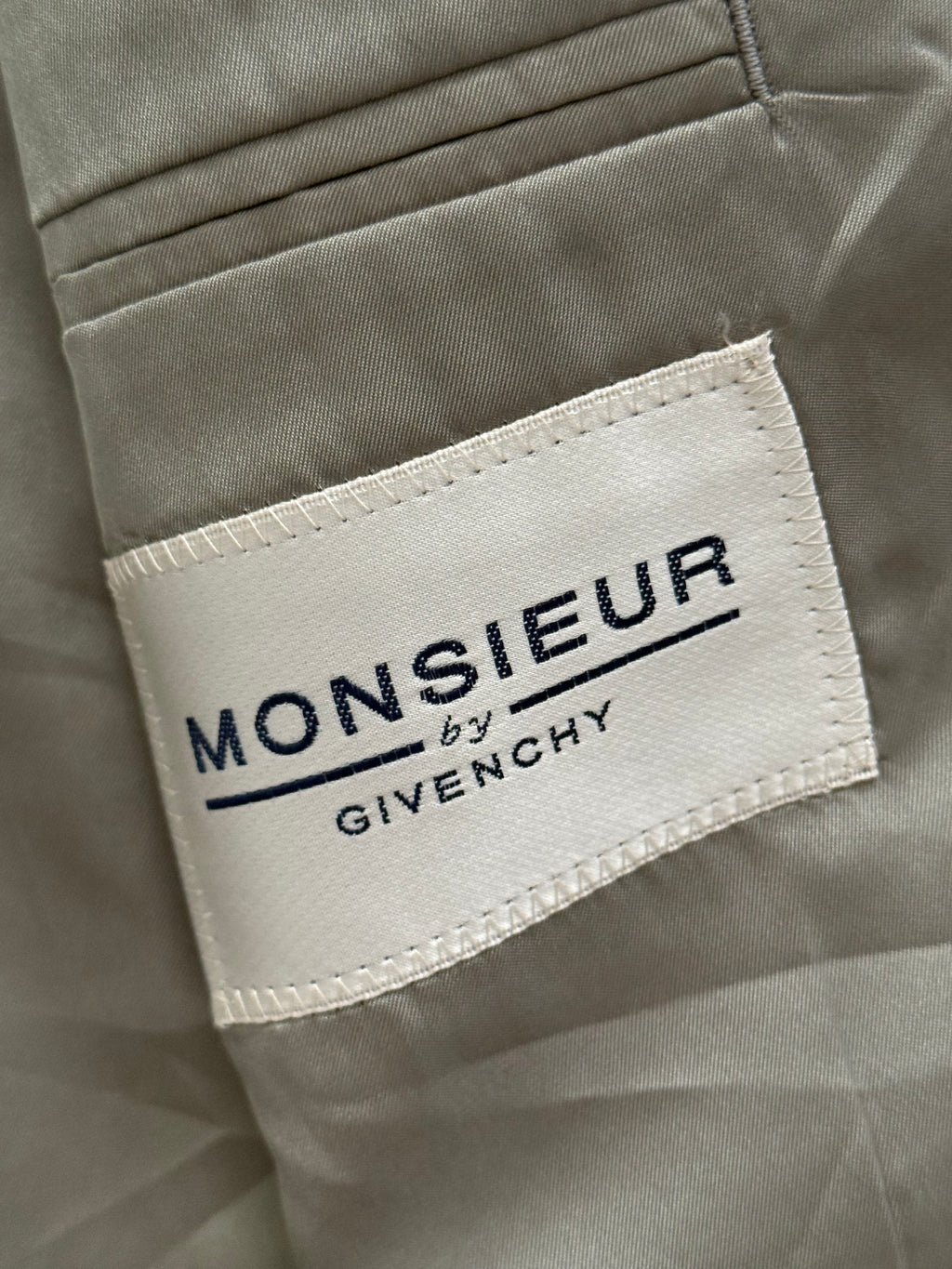 Givenchy 1980s Peaked Lapel Double Breasted Pleated Wool Suit Taupe Beige - Size M Jacket / 32" Waist