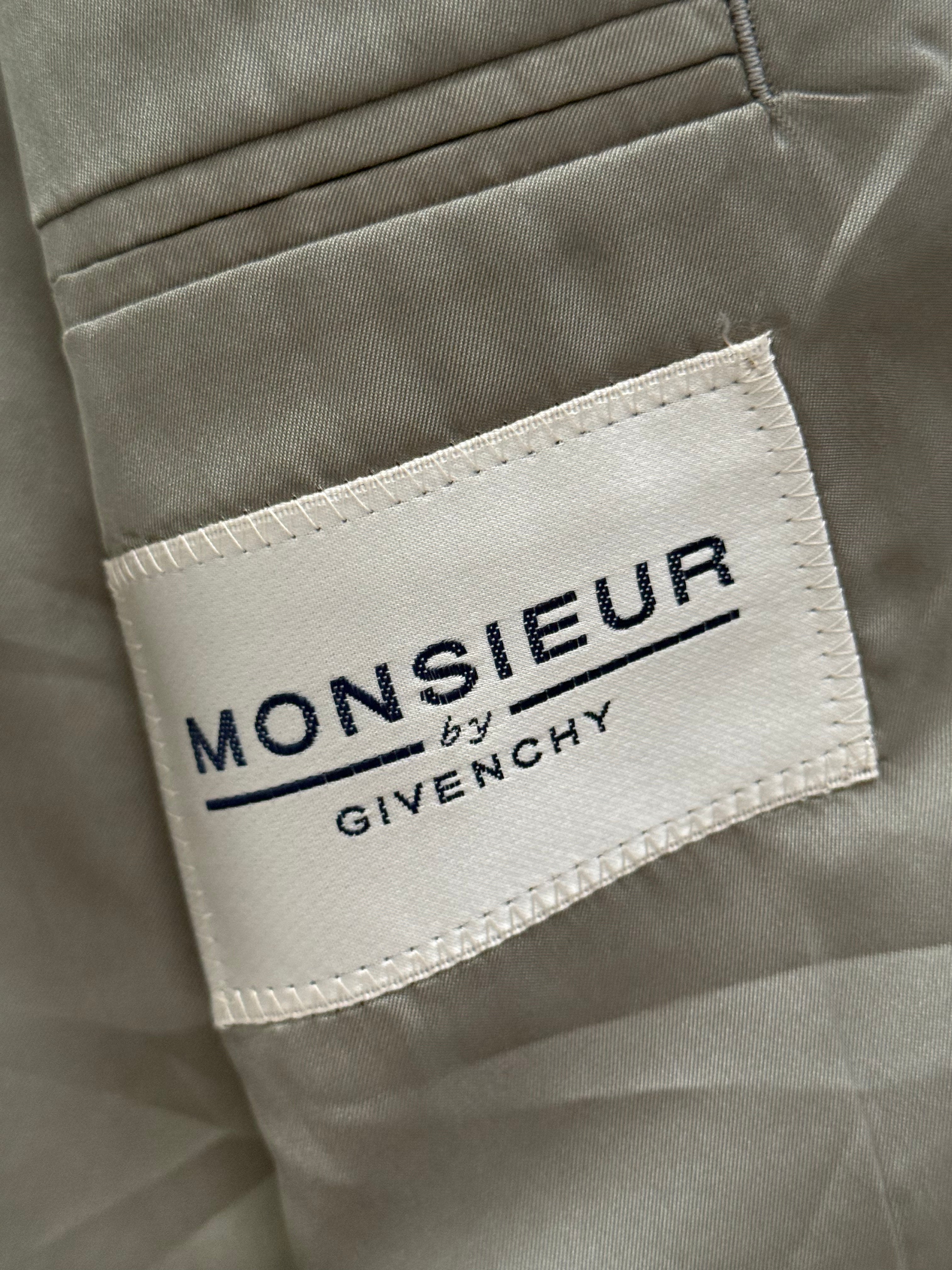 Givenchy 1980s Peaked Lapel Double Breasted Pleated Wool Suit Taupe Beige - Size M Jacket / 32" Waist