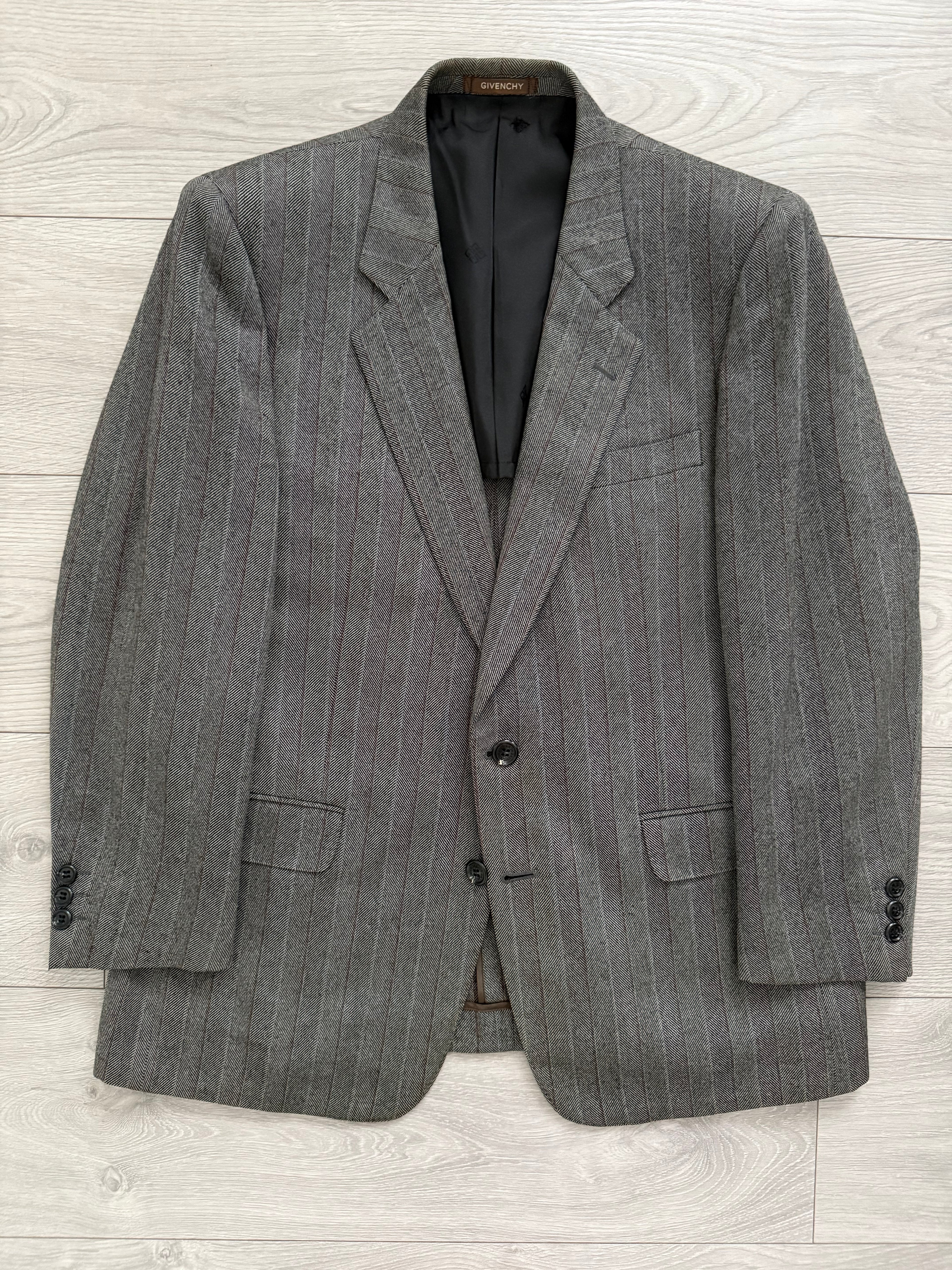 Givenchy 1980s 2B Textured Wool Striped Grey Suit - Size S Jacket / 32" Waist