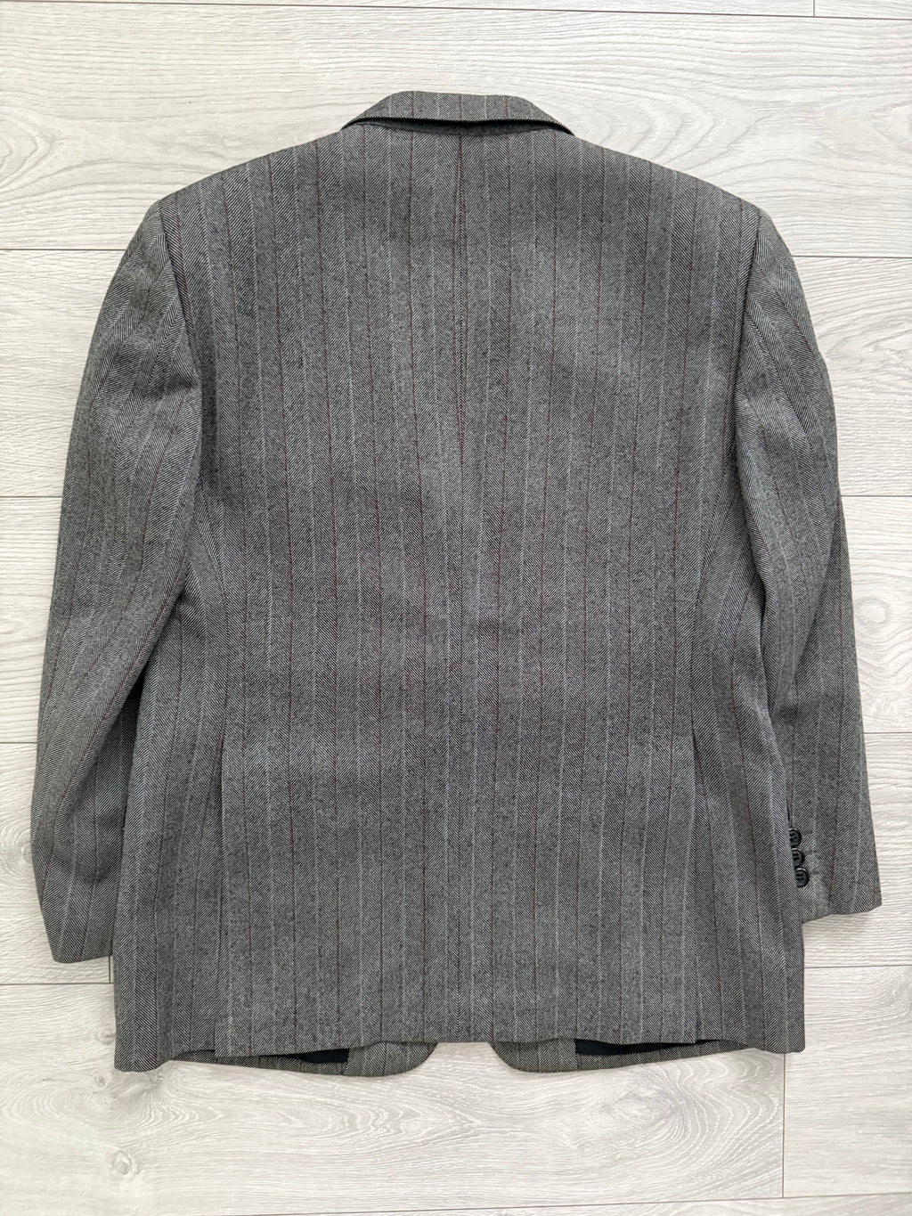 Givenchy 1980s 2B Textured Wool Striped Grey Suit - Size S Jacket / 32" Waist
