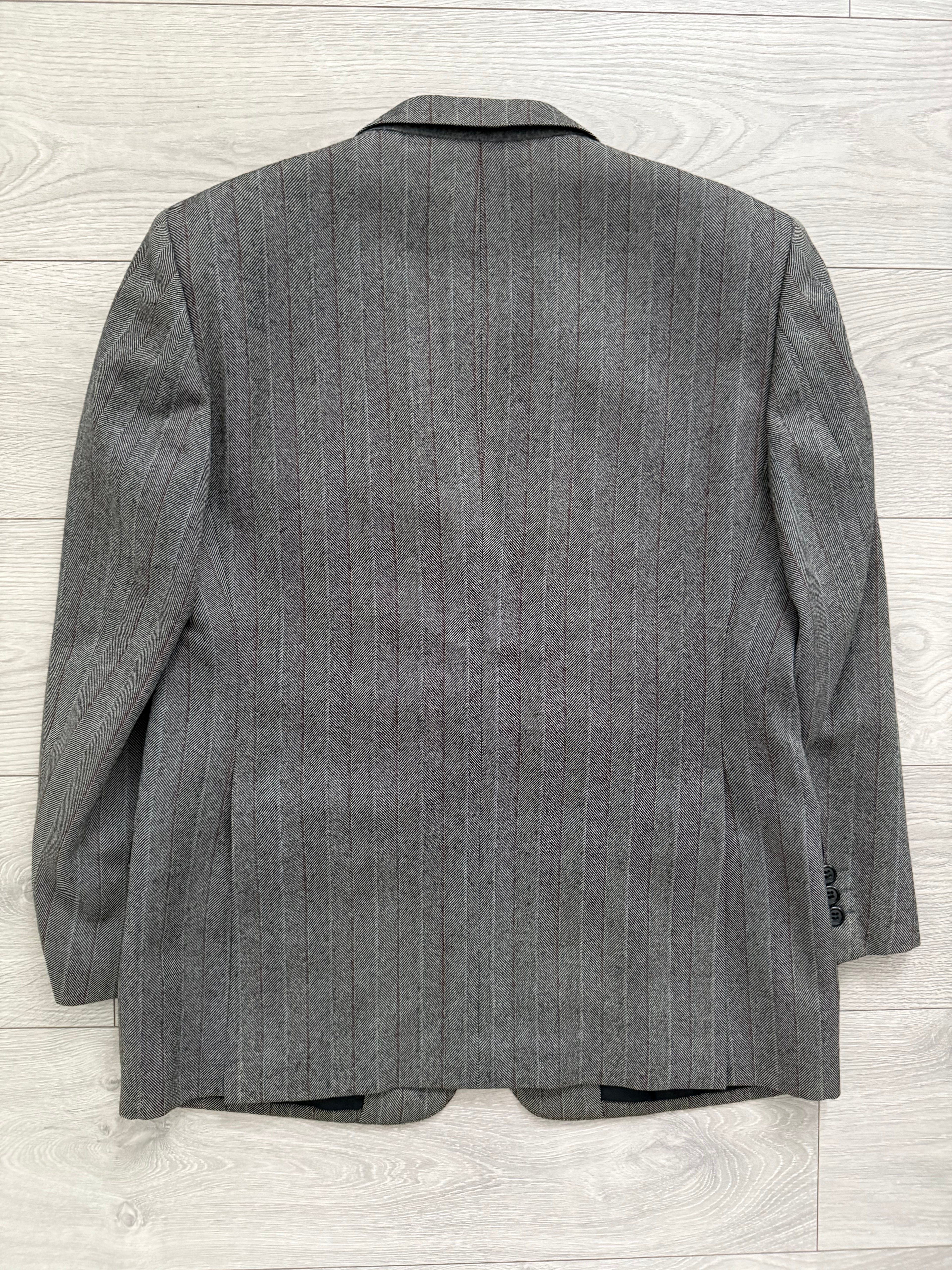 Givenchy 1980s 2B Textured Wool Striped Grey Suit - Size S Jacket / 32" Waist