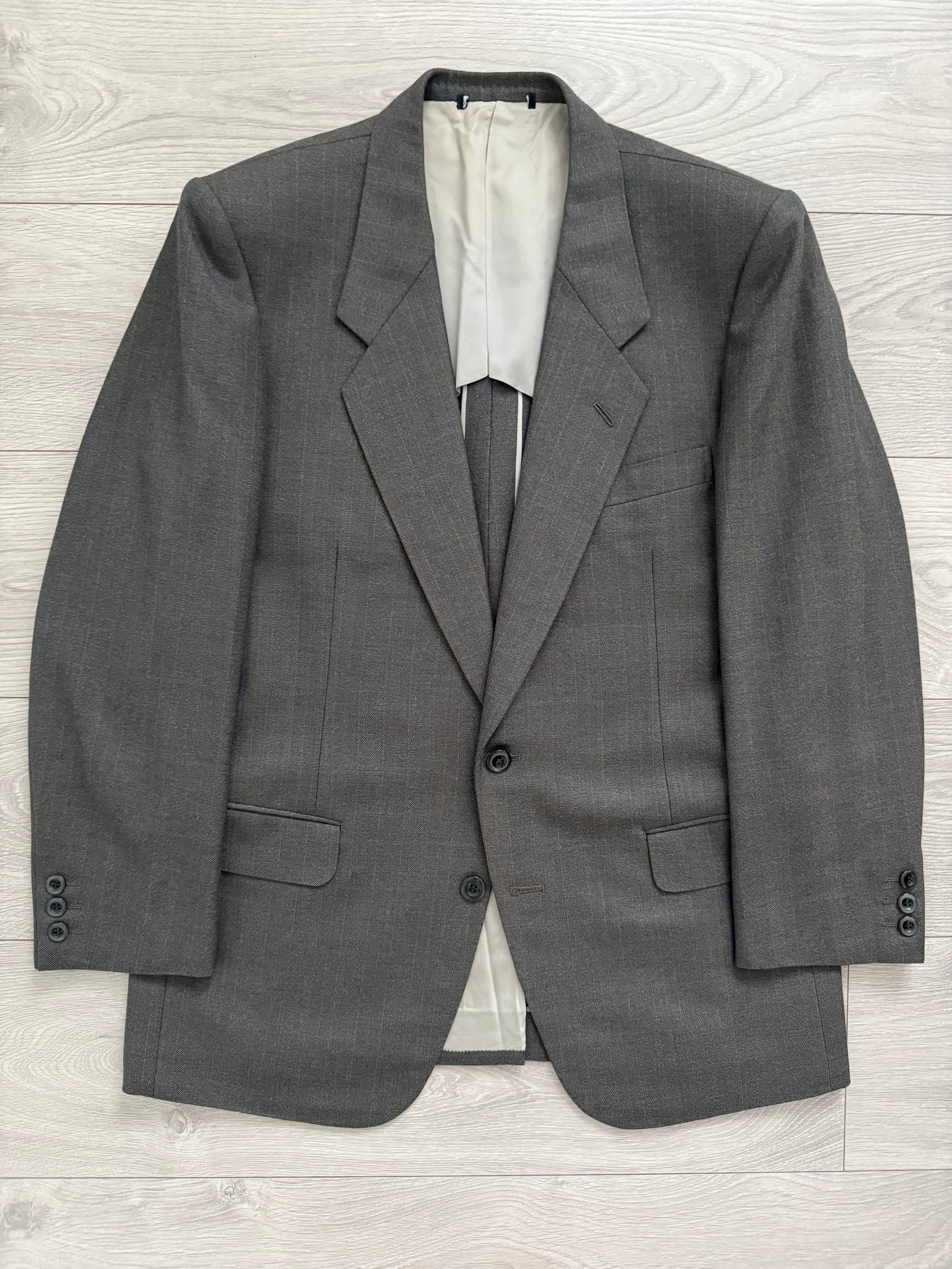 Givenchy 1980s 2B Pleated Wool Striped Suit - Size M Jacket / 32" Waist