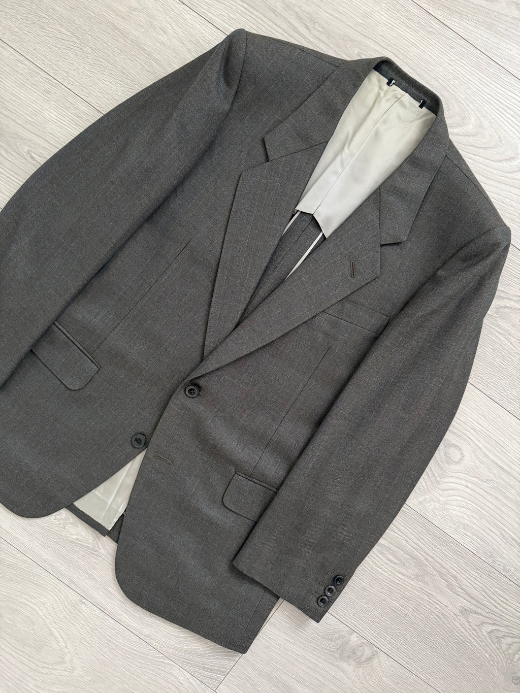Givenchy 1980s 2B Pleated Wool Striped Suit - Size M Jacket / 32" Waist