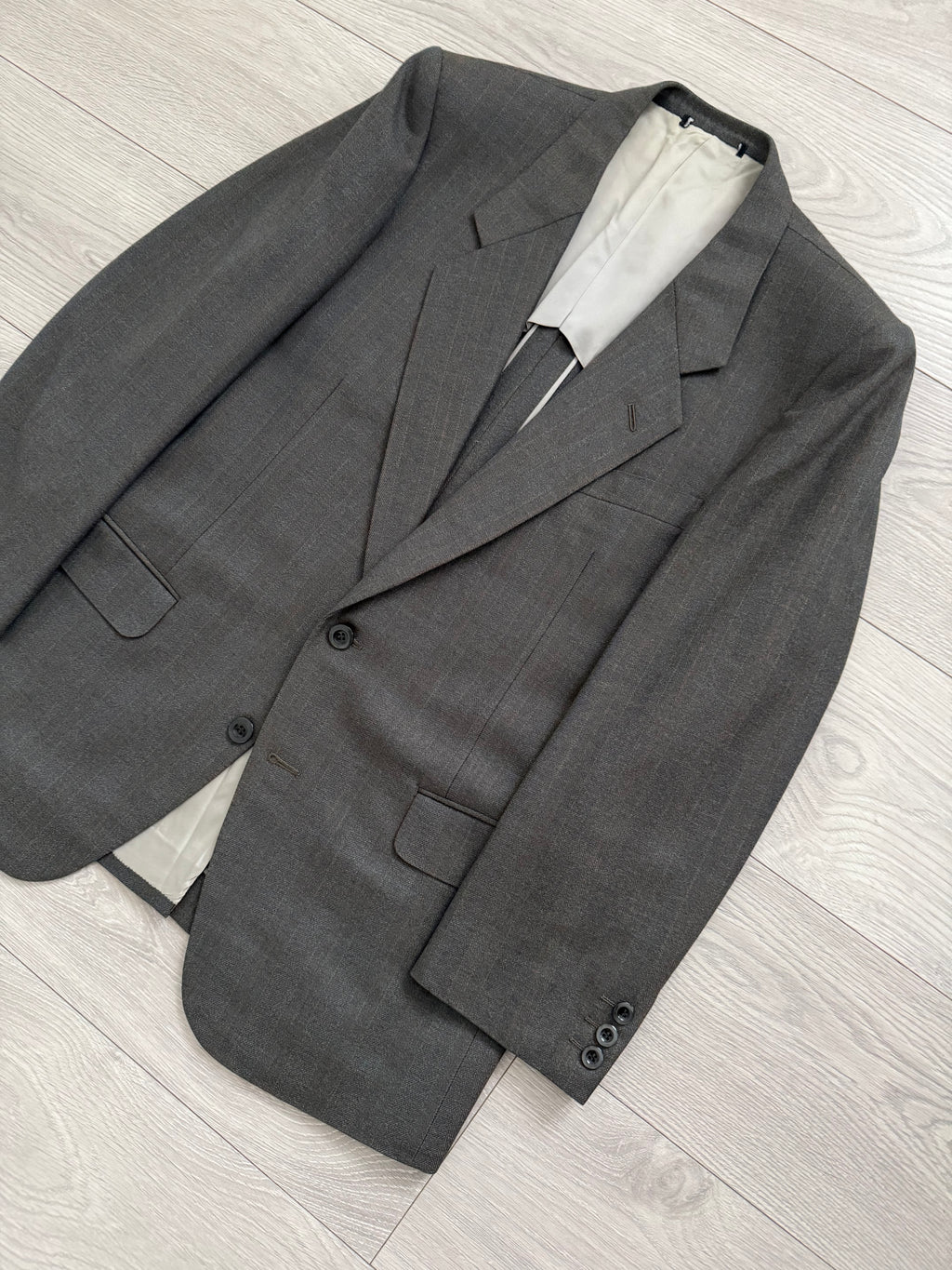 Givenchy 1980s 2B Pleated Wool Striped Suit - Size M Jacket / 32" Waist