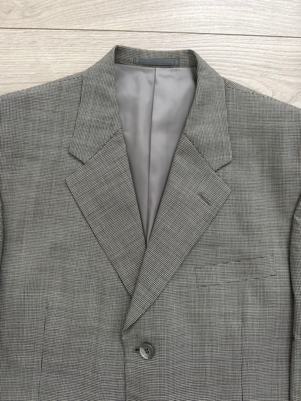 Givenchy 1980s 3B Pleated Wool Textured Grey Suit - Size XL Jacket / 35" Waist