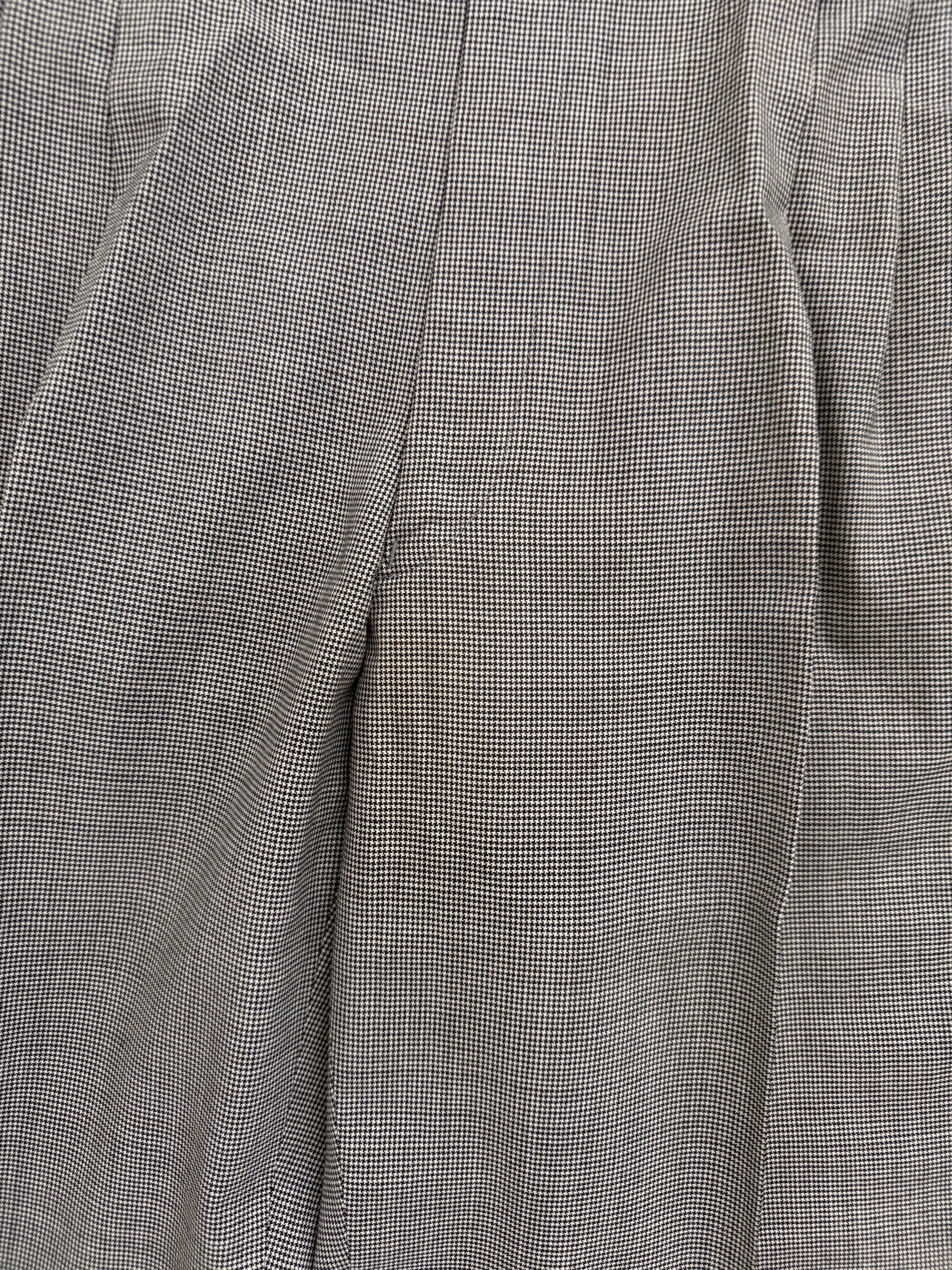 Givenchy 1980s 3B Pleated Wool Textured Grey Suit - Size XL Jacket / 35" Waist
