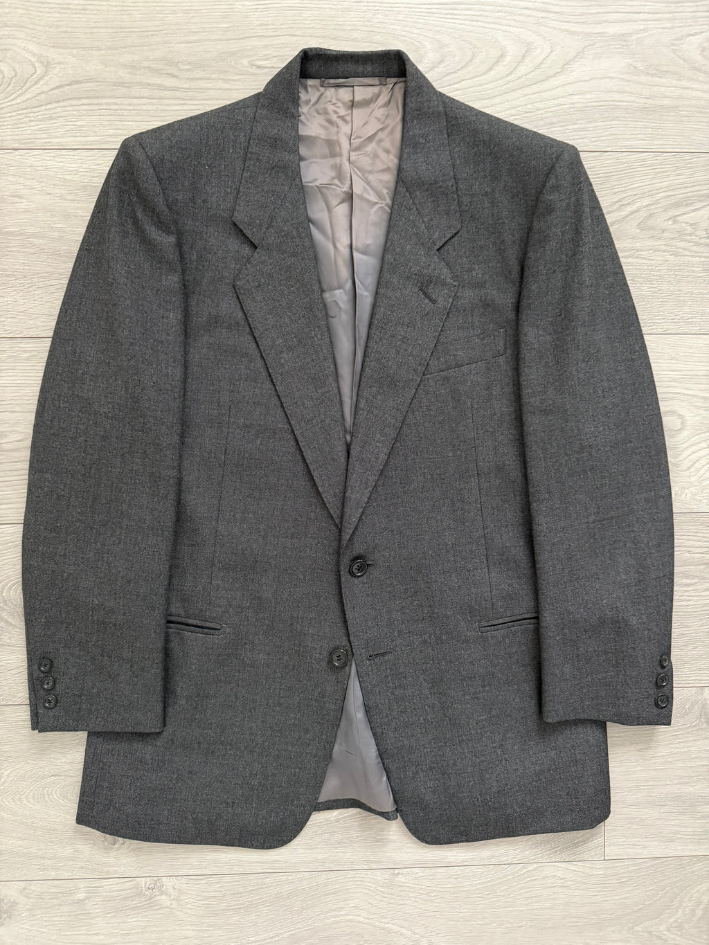 Givenchy 1980s 2B Pleated Wool Cerruti Fabric Grey Suit - Size S Jacket / 32" Waist