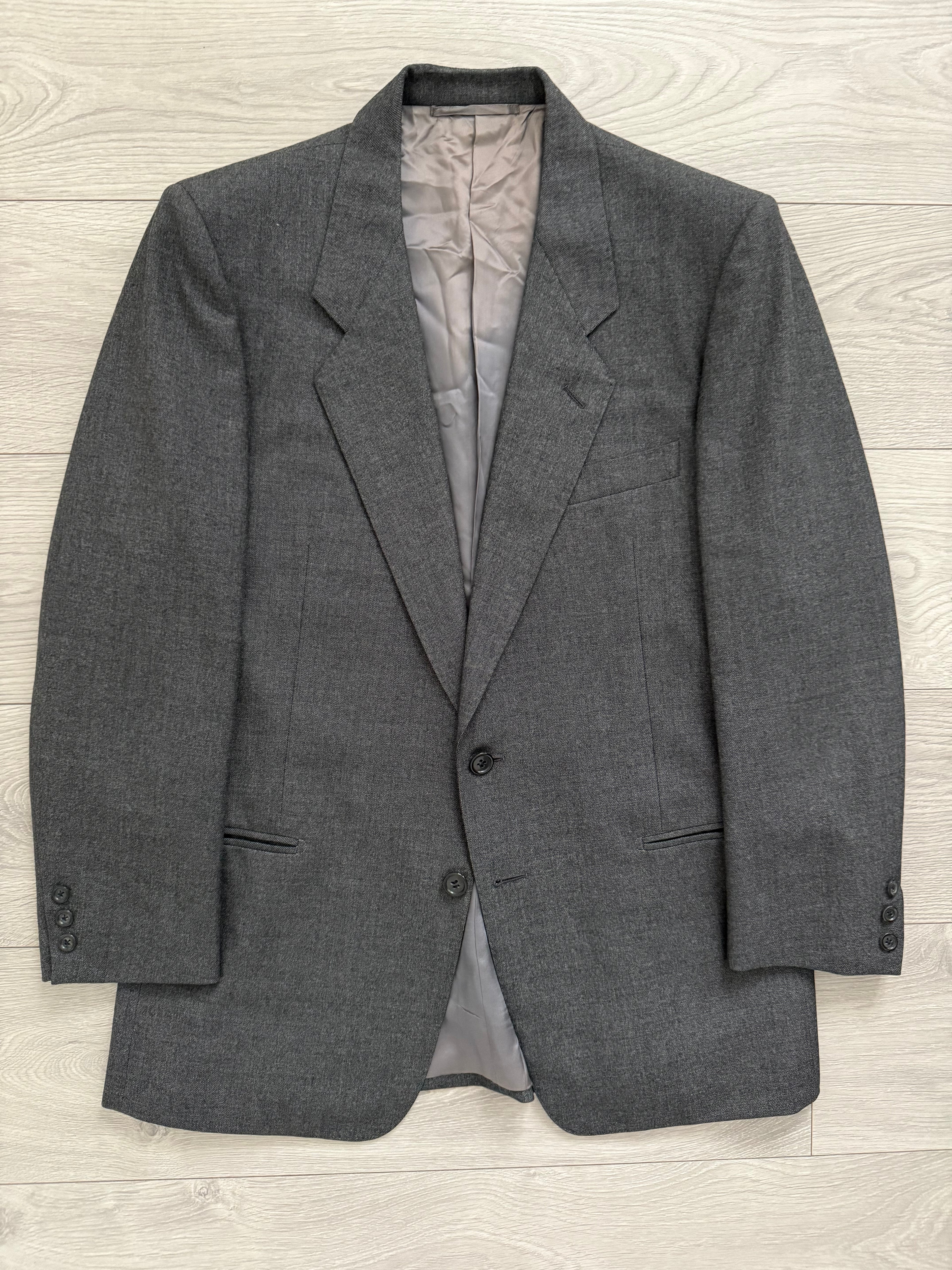 Givenchy 1980s 2B Pleated Wool Cerruti Fabric Grey Suit - Size S Jacket / 32" Waist