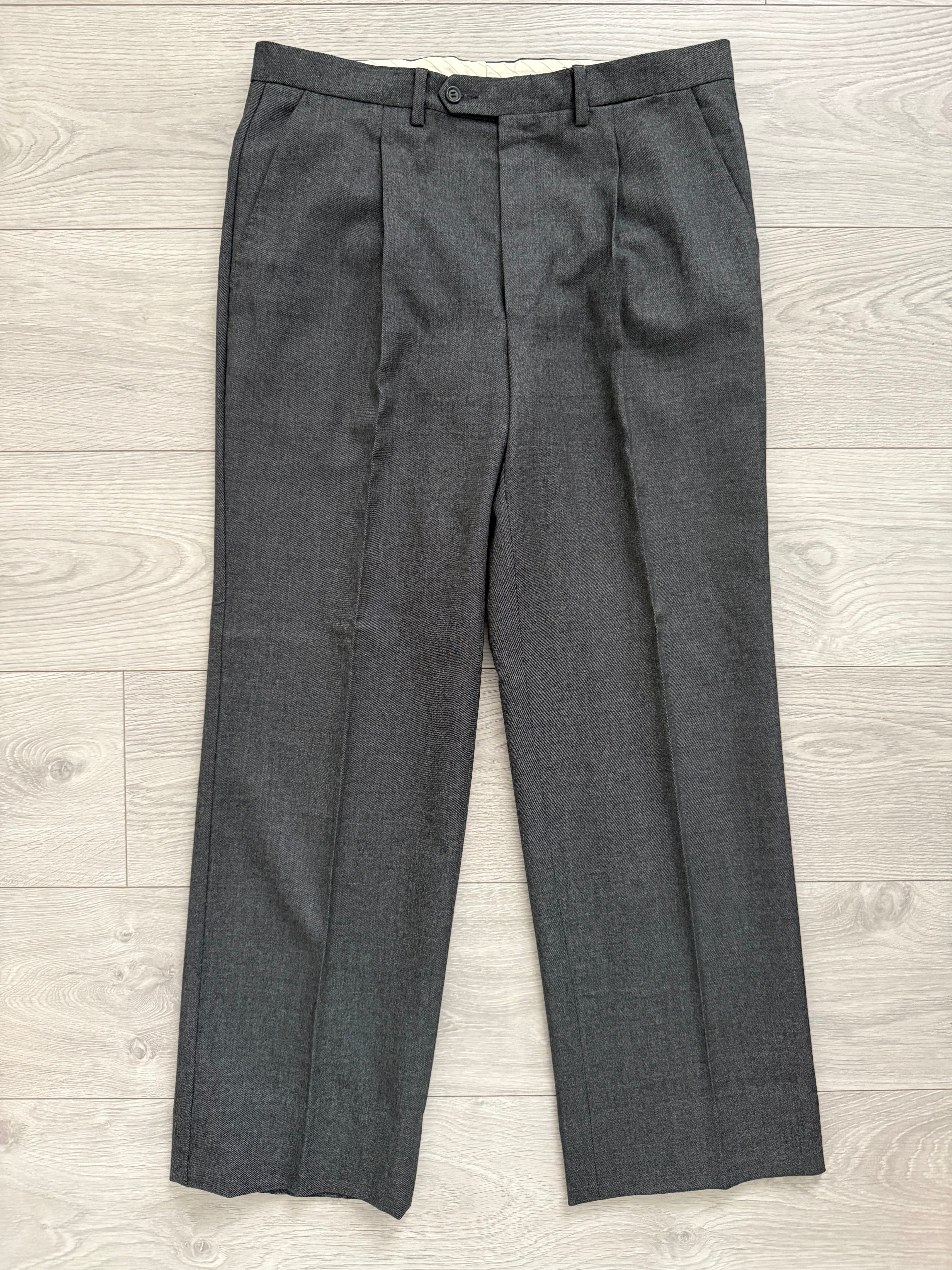 Givenchy 1980s 2B Pleated Wool Cerruti Fabric Grey Suit - Size S Jacket / 32" Waist