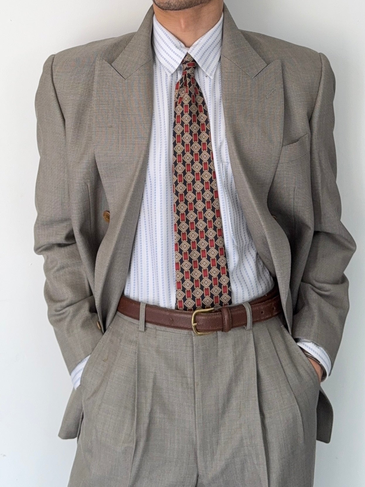 Givenchy 1980s Peaked Lapel Double Breasted Pleated Wool Suit Taupe Beige - Size M Jacket / 32" Waist
