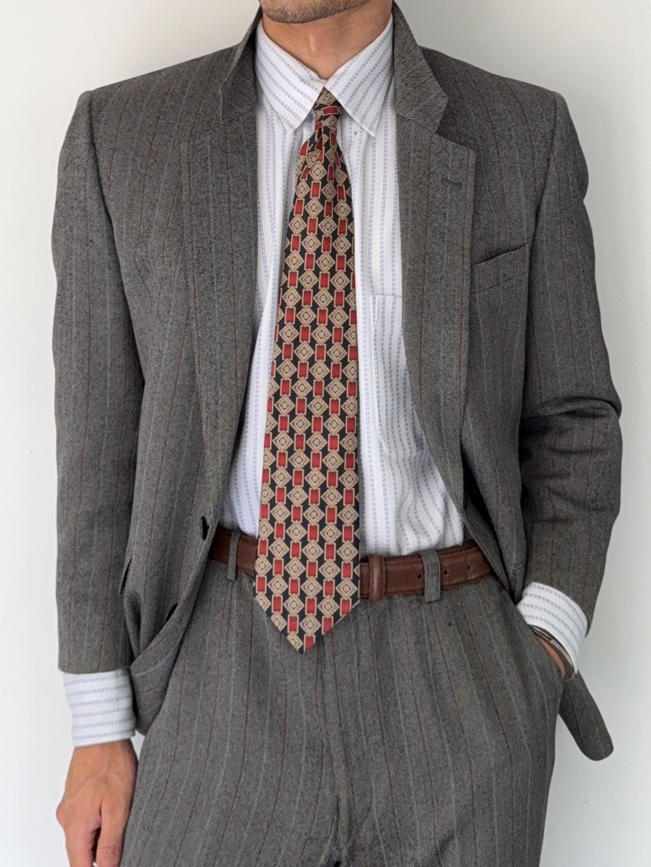 Givenchy 1980s 2B Textured Wool Striped Grey Suit - Size S Jacket / 32" Waist