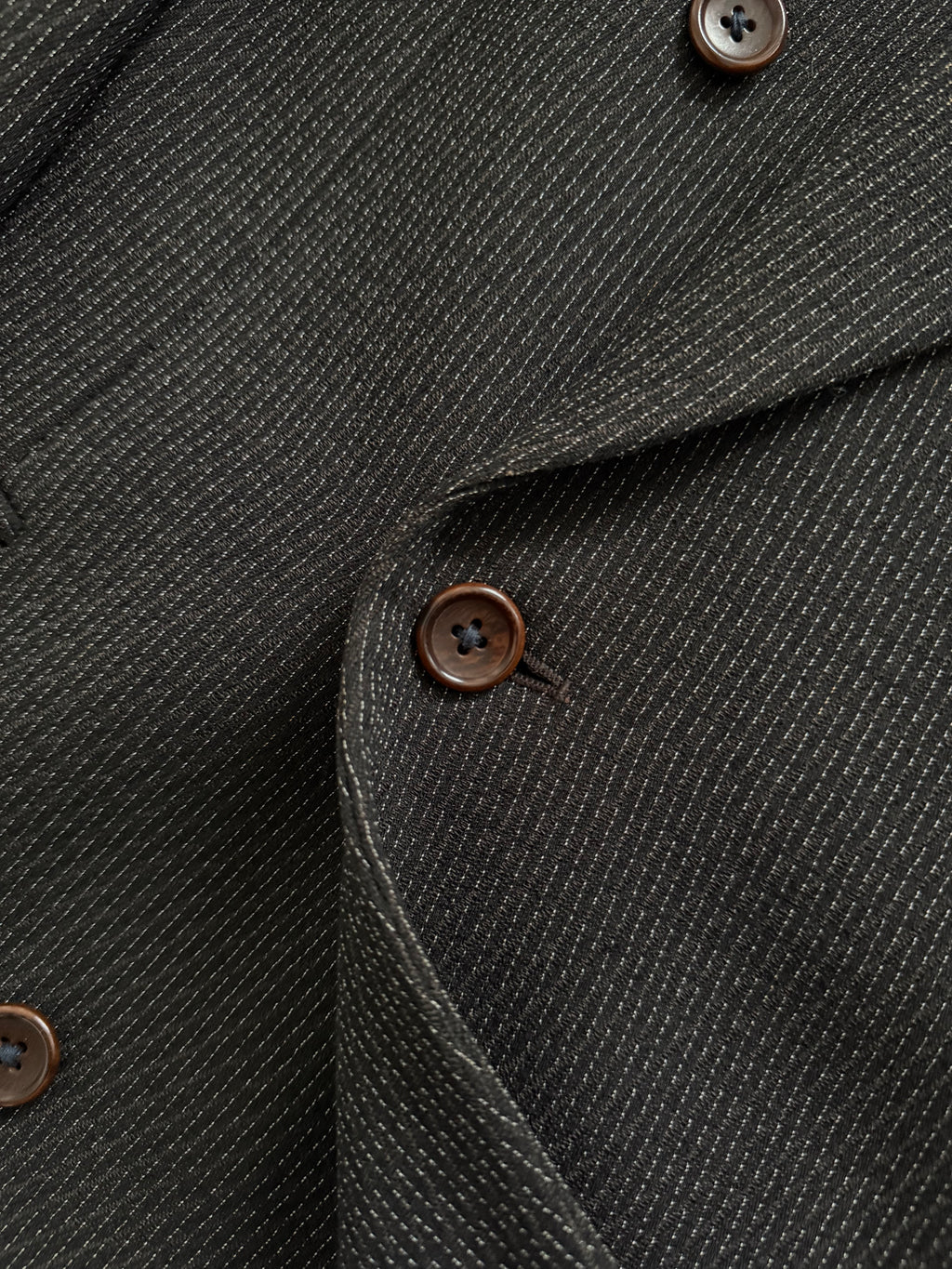 Verri Uomo Armani 1990s Peaked Lapel Double Breasted 6B Wool Textured Brown Suit - Size S Jacket / 32" Waist