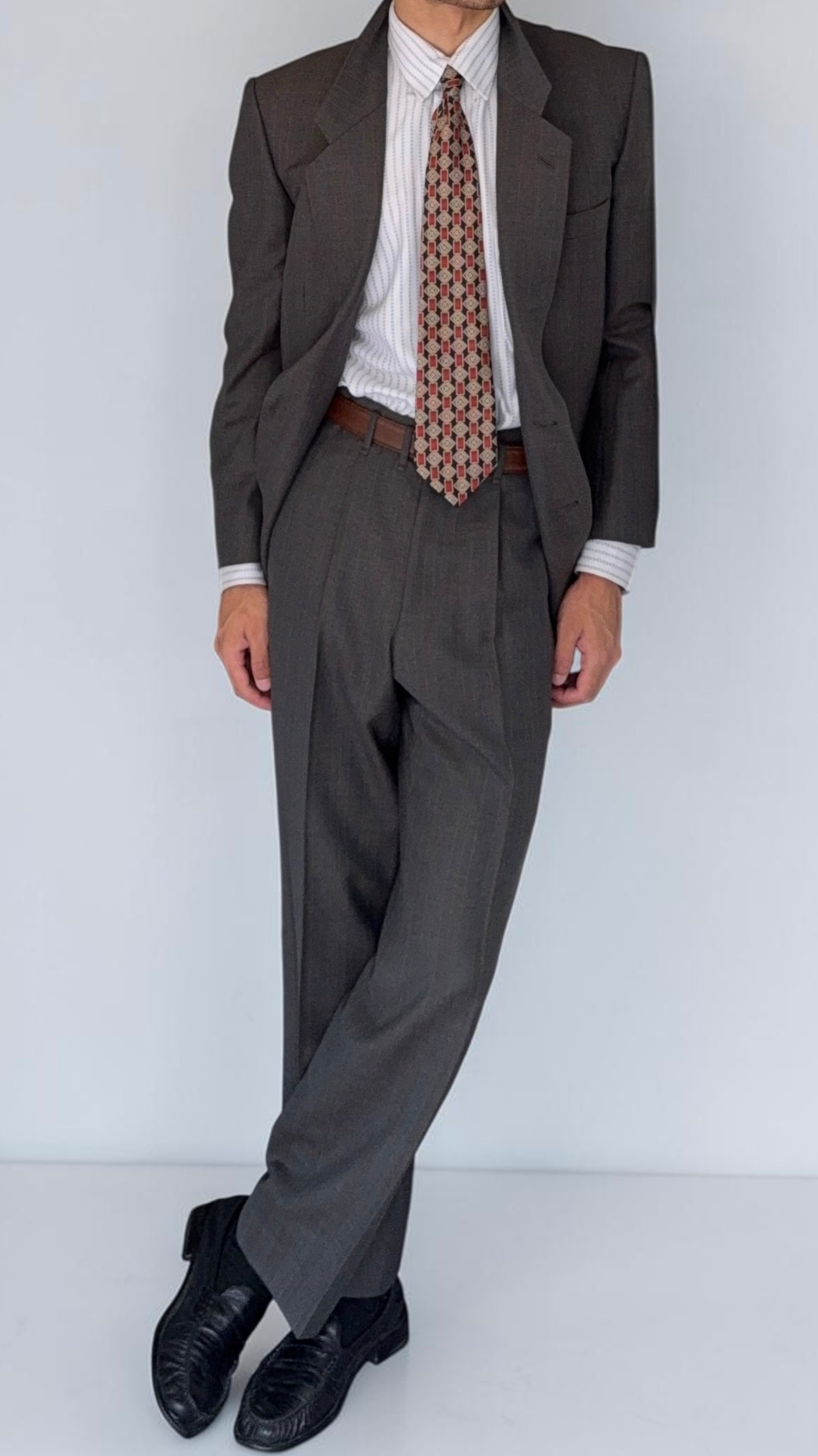 Givenchy 1980s 2B Pleated Wool Striped Suit - Size M Jacket / 32" Waist