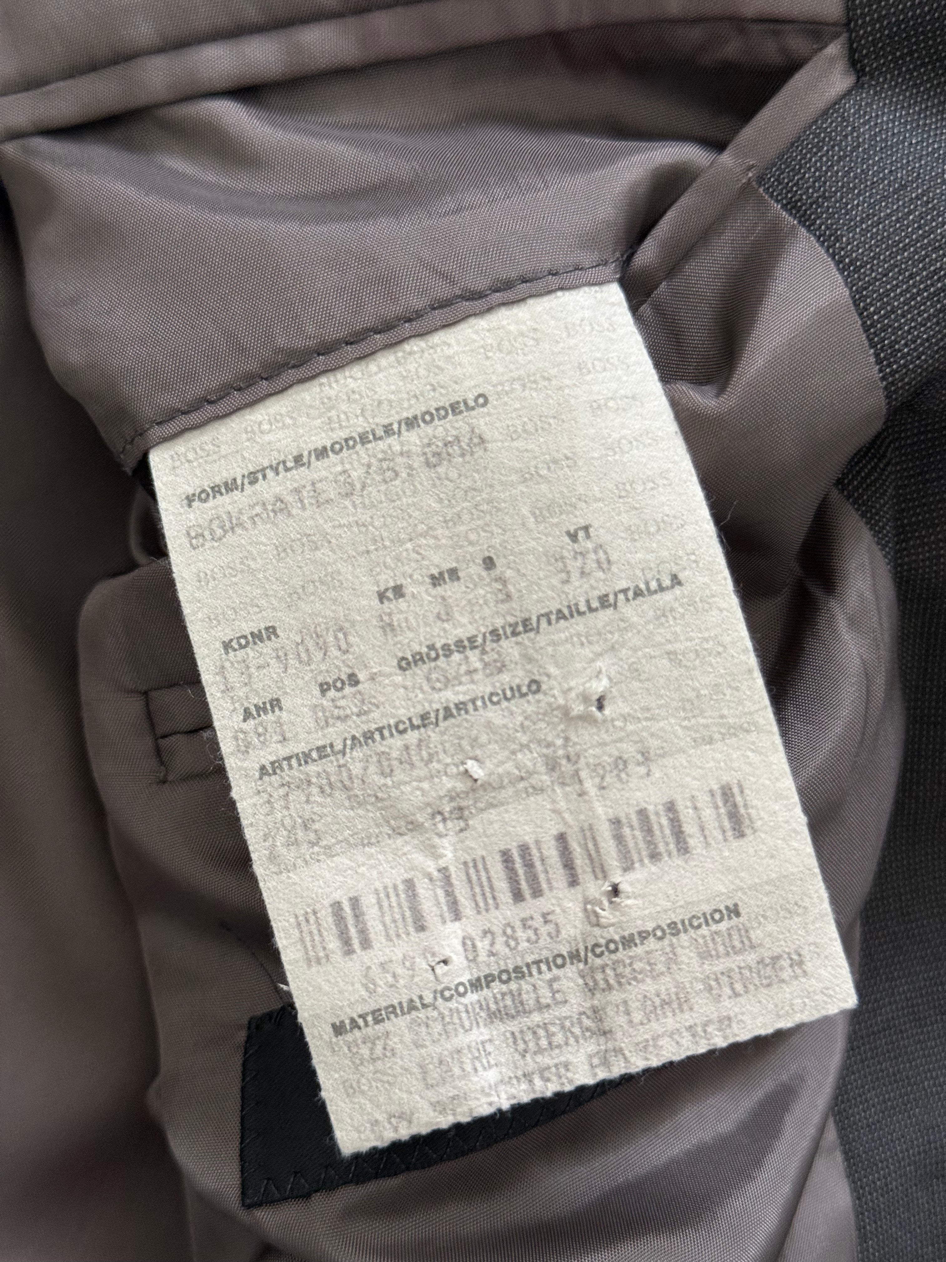 Hugo Boss 1990s 4B Pleated Wool Suit Grey - Size L Jacket / 33" Waist