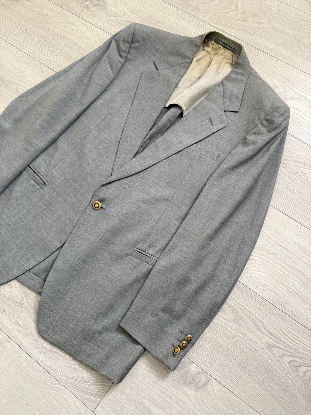 Versace 1980s 1B Pleated Wool Metal Button Grey Suit - Size XL Jacket / 36" Waist
