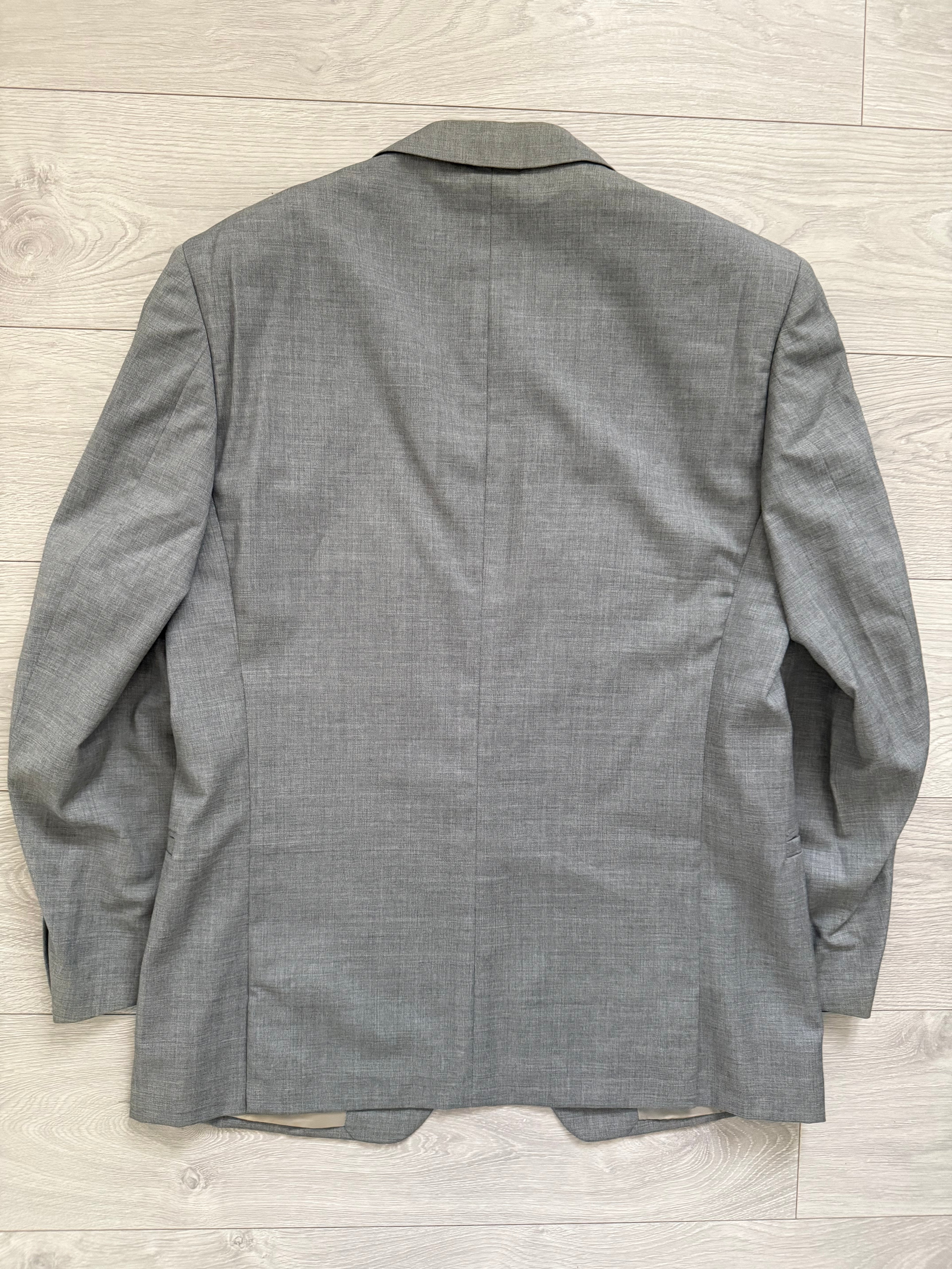 Versace 1980s 1B Pleated Wool Metal Button Grey Suit - Size XL Jacket / 36" Waist