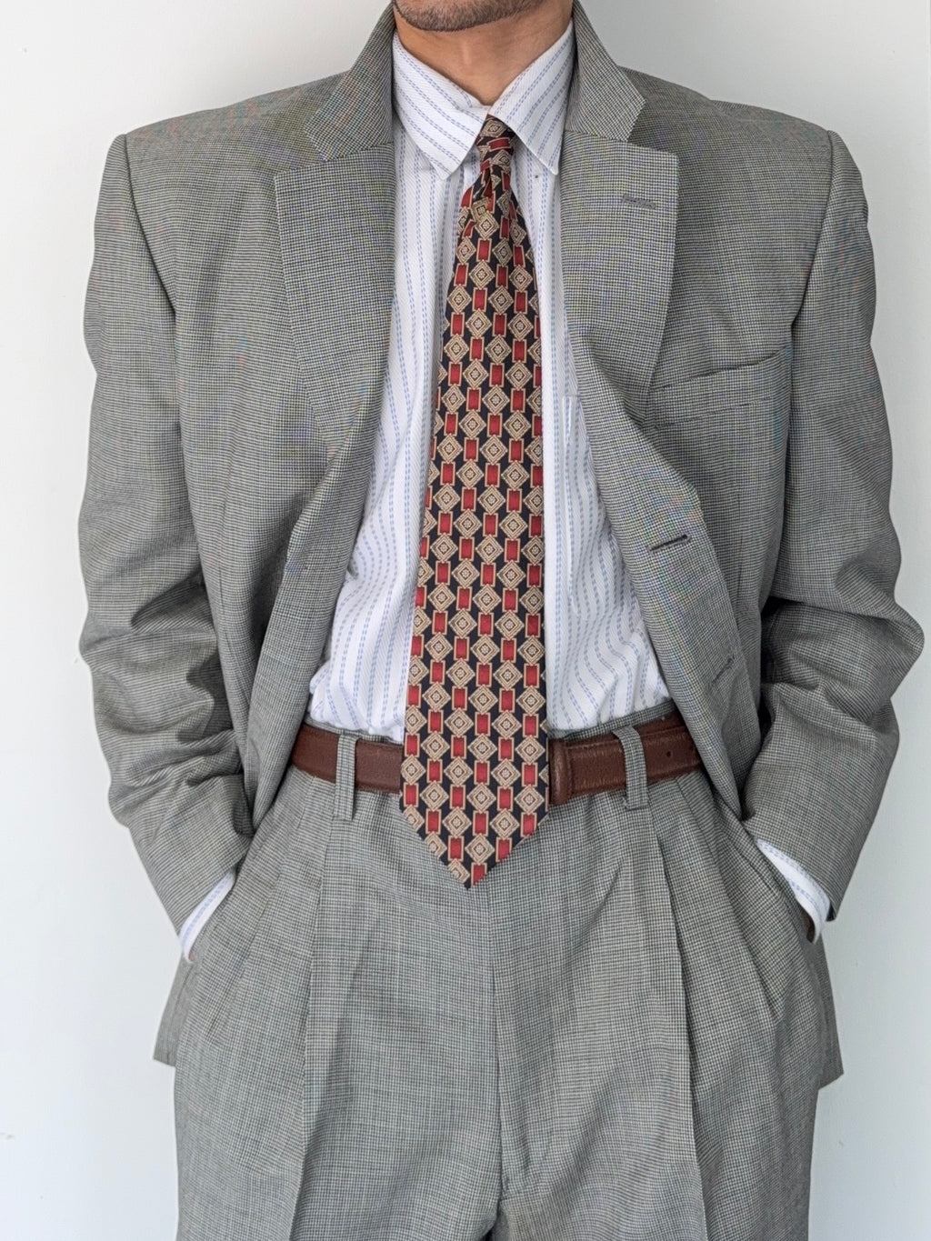 Givenchy 1980s 3B Pleated Wool Textured Grey Suit - Size XL Jacket / 35" Waist