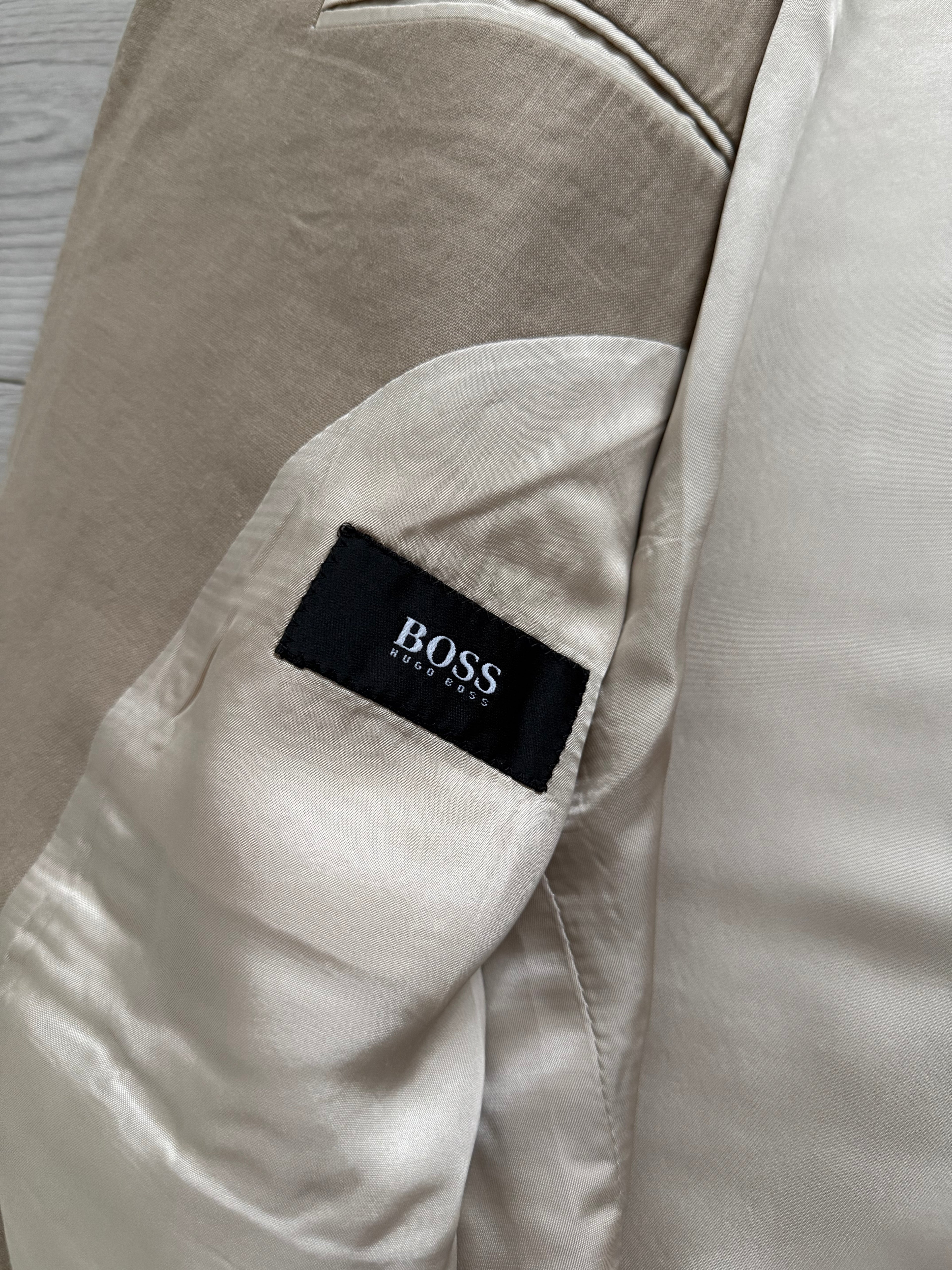 Hugo Boss 1990s 3B Linen Suit - Size XL Jacket / 35" Waist