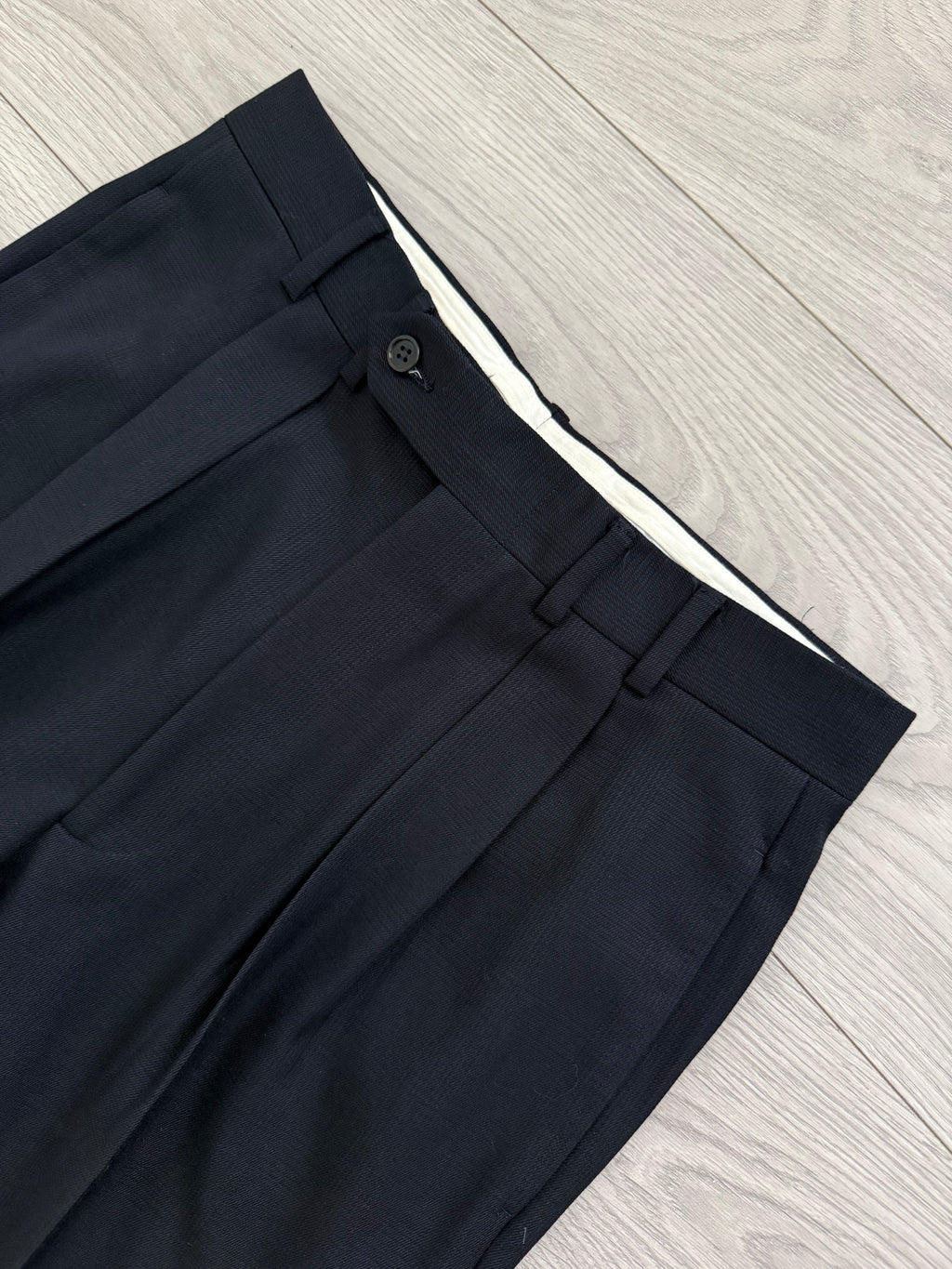 Krizia Armani 1990s Peaked Lapel Double Breasted Pleated Wool Suit Navy - Size M Jacket / 31" Waist