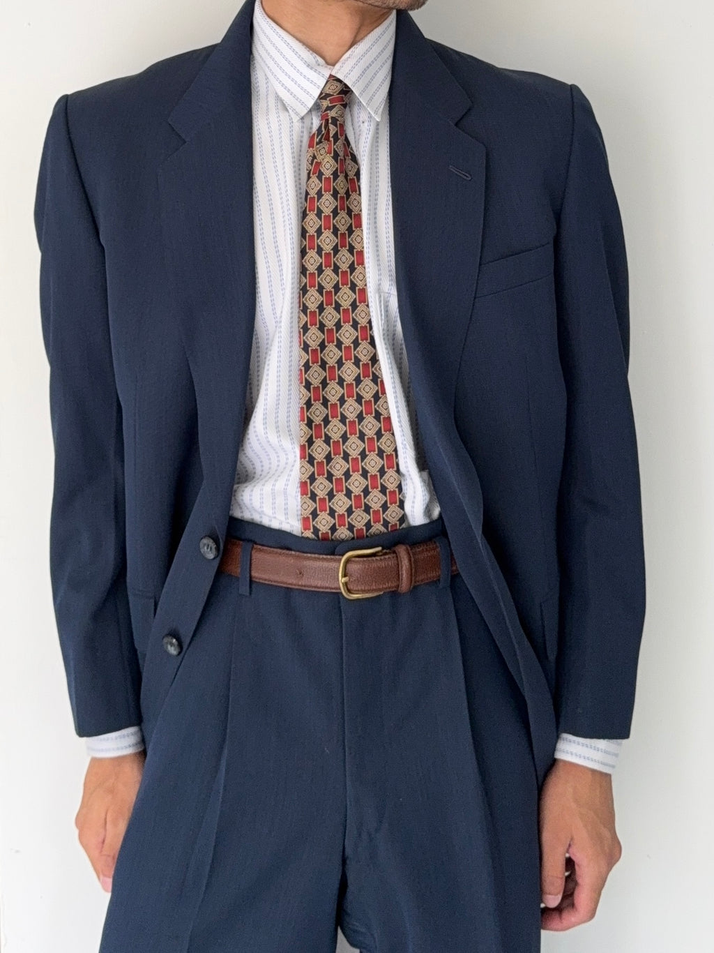 Givenchy 1980s 2B Pleated Wool Textured Blue Lightweight Suit - Size L Jacket / 34" Waist
