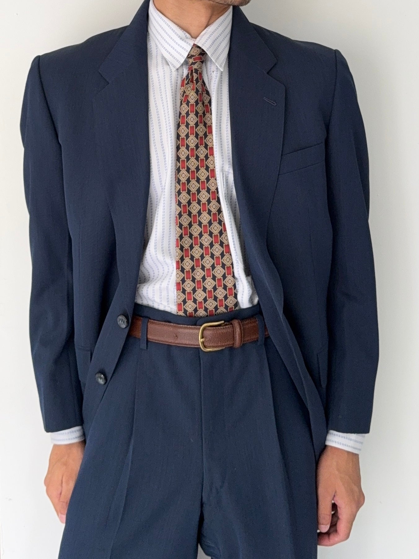 Givenchy 1980s 2B Pleated Wool Textured Blue Lightweight Suit - Size L Jacket / 34" Waist