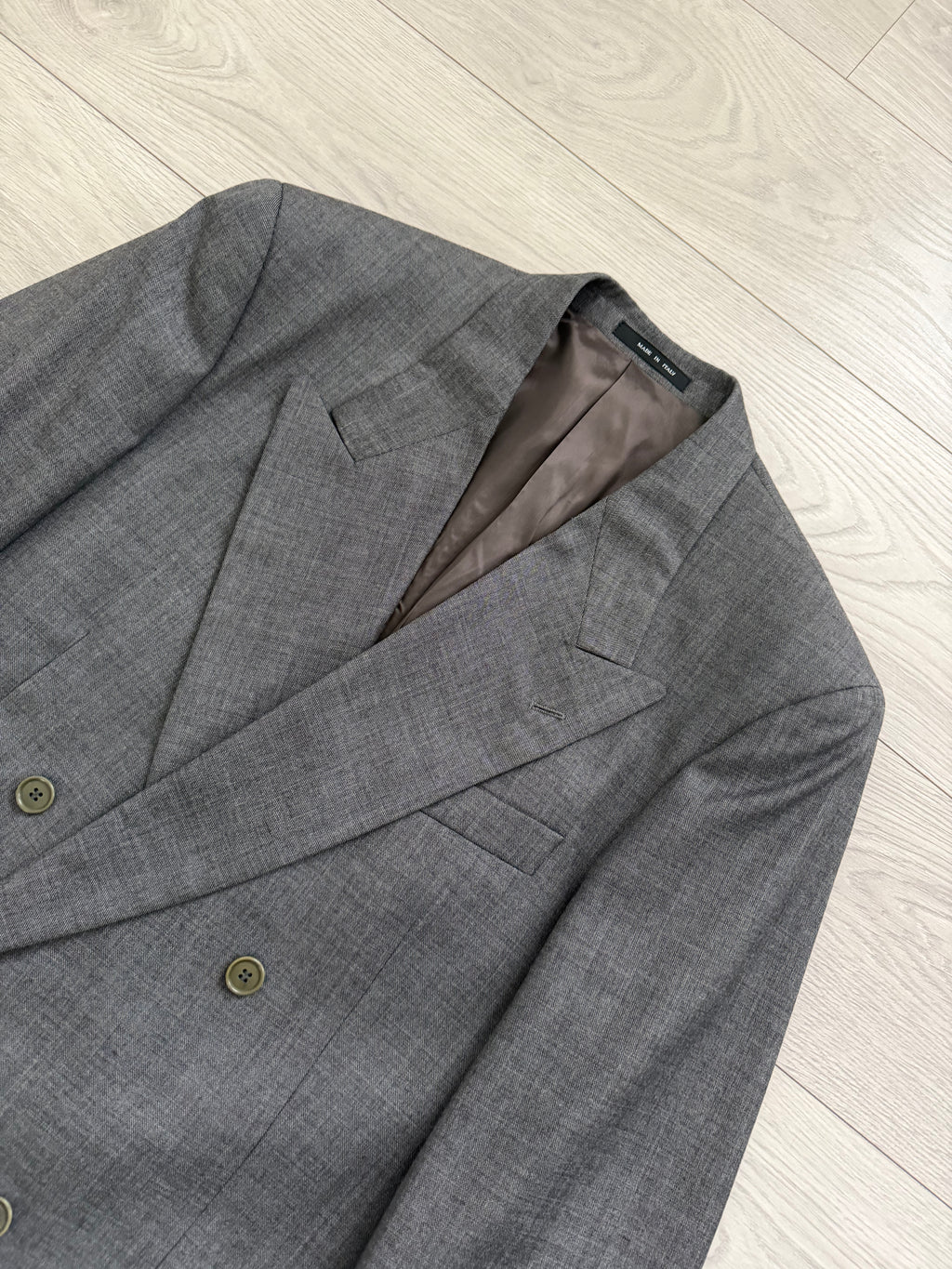 Emporio Armani 1990s Peaked Lapel Double Breasted Double-Pleated Wool Suit Grey - Size M Jacket / 32" Waist