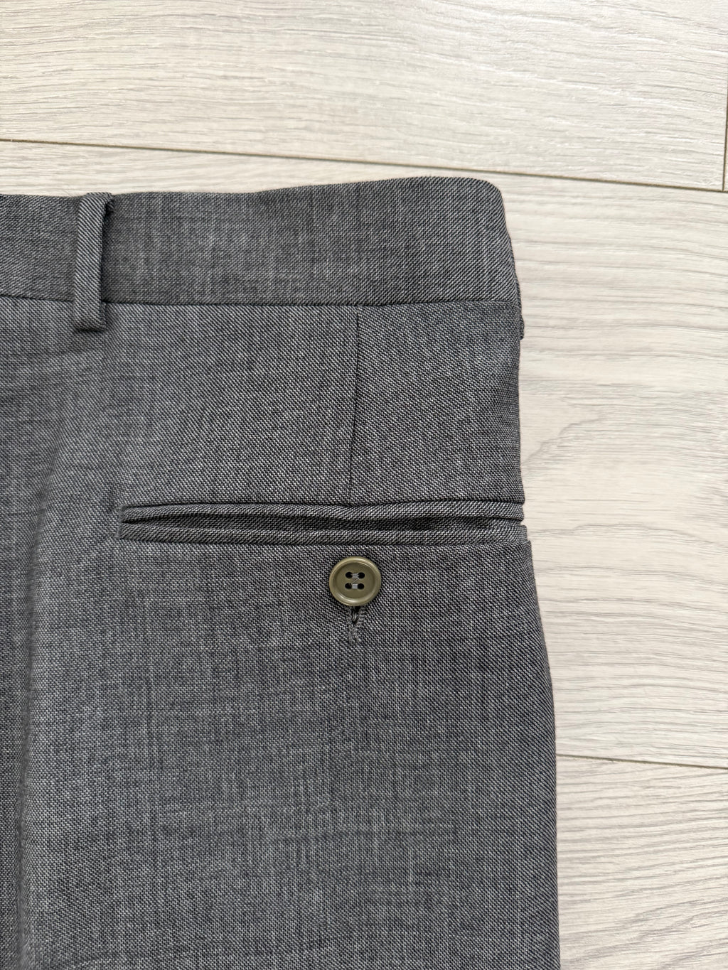 Emporio Armani 1990s Peaked Lapel Double Breasted Double-Pleated Wool Suit Grey - Size M Jacket / 32" Waist