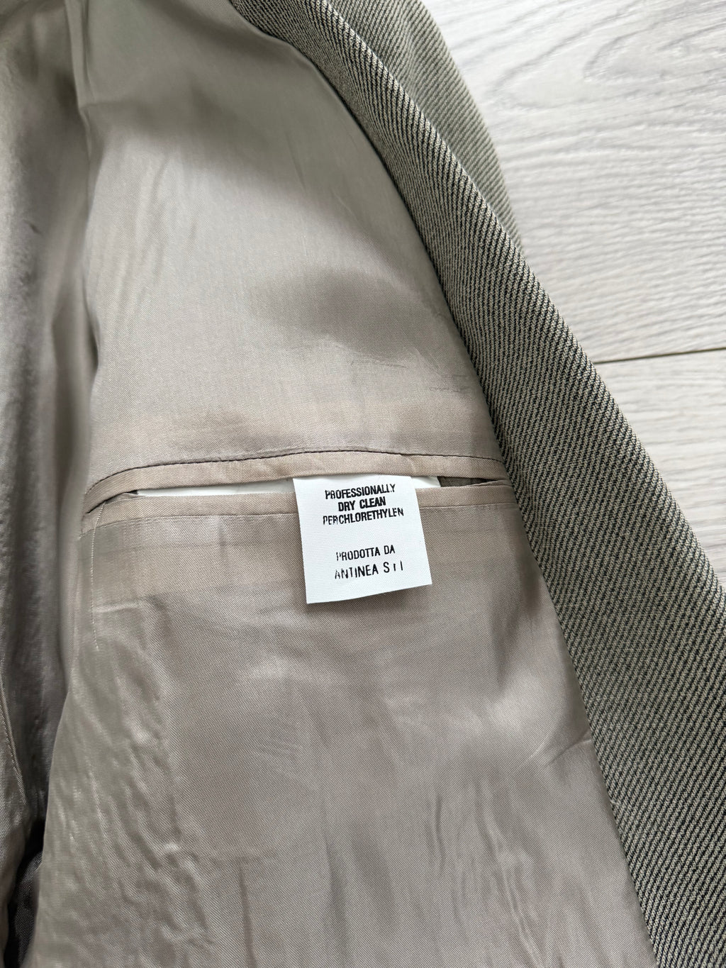 Emporio Armani 1990s Peaked Lapel Double Breasted Double-Pleated Wool Blend Suit Taupe Beige - Size L Jacket / 33" Waist