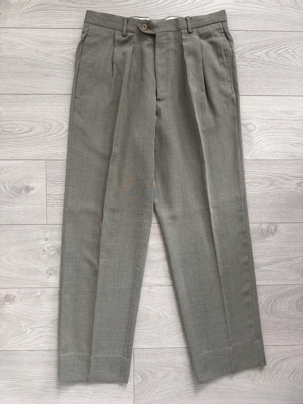 Emporio Armani 1990s Peaked Lapel Double Breasted Double-Pleated Wool Blend Suit Taupe Beige - Size L Jacket / 33" Waist