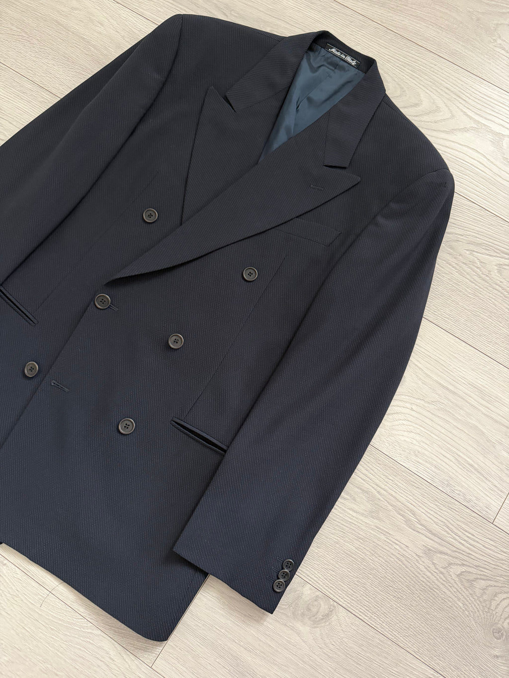 Giorgio Armani 1980s Peaked Lapel Double Breasted Double-Pleated Wool Blend Suit Navy - Size M Jacket / 31" Waist