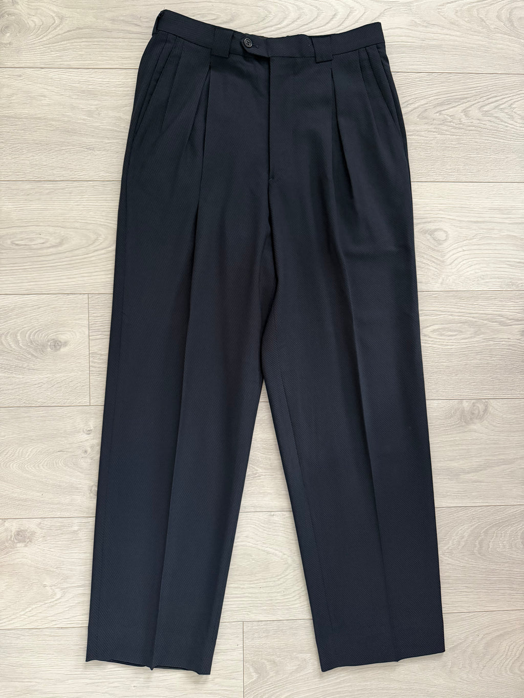 Giorgio Armani 1980s Peaked Lapel Double Breasted Double-Pleated Wool Blend Suit Navy - Size M Jacket / 31" Waist
