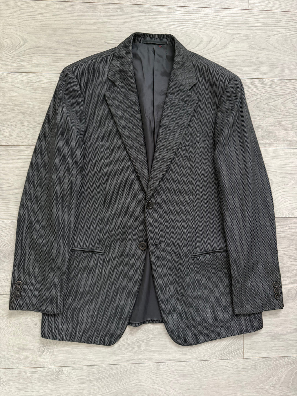 Armani 1990s Wool Silk 2B Grey Herringbone 3 Piece Suit - Size M Jacket / 32" Waist
