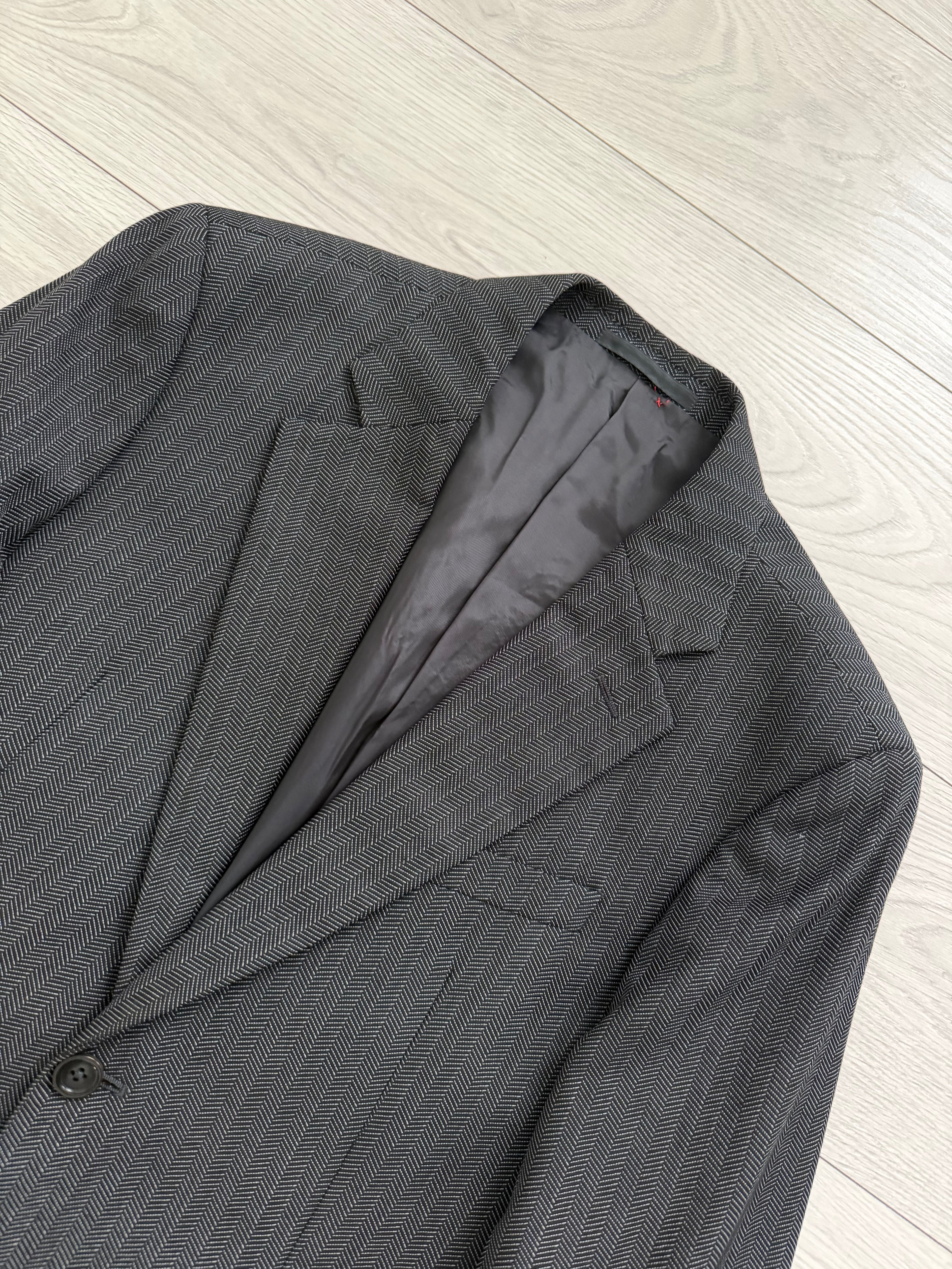 Armani 1990s Wool Silk 2B Grey Herringbone 3 Piece Suit - Size M Jacket / 32" Waist