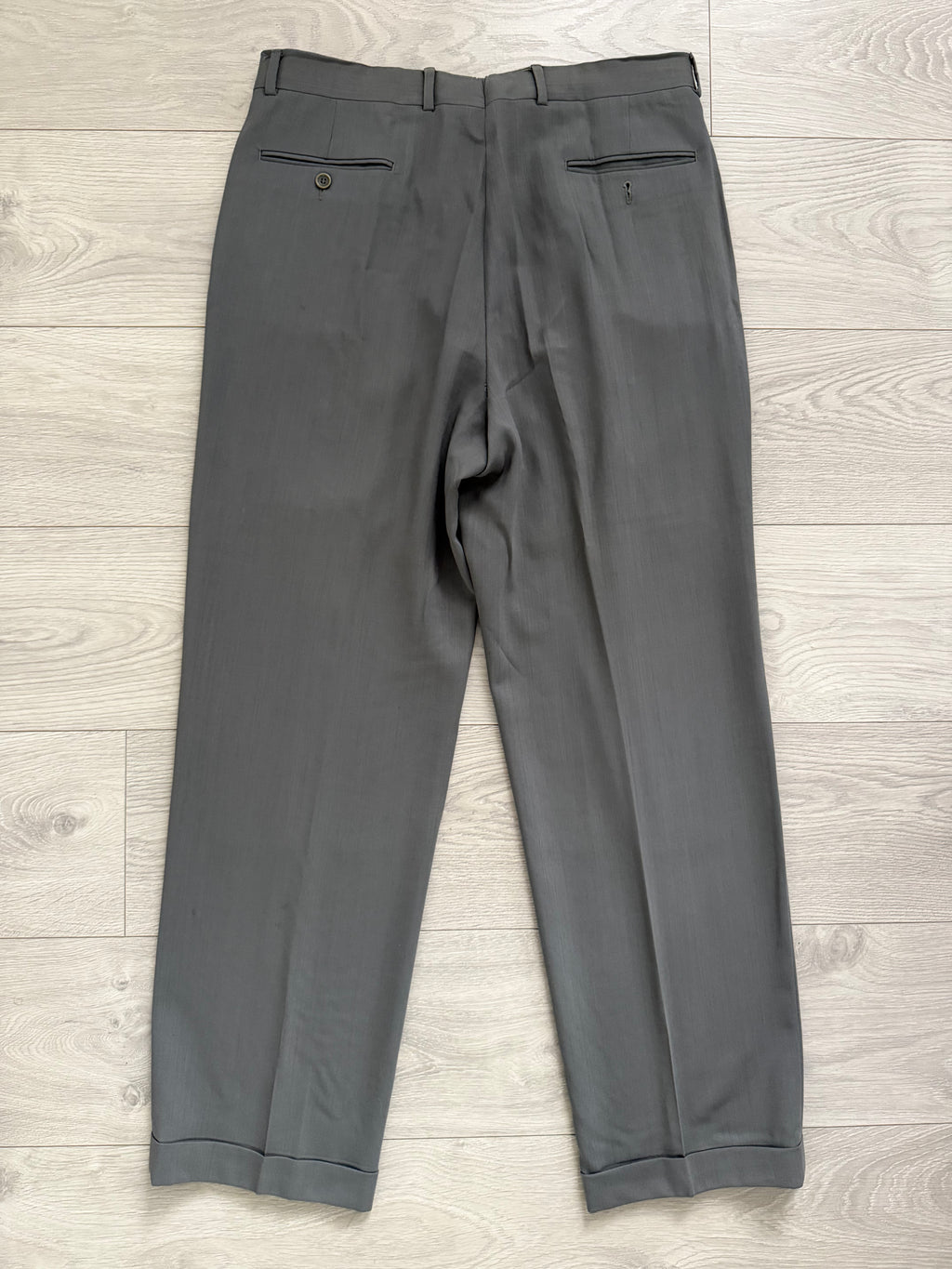 Armani 1990s Wool 2B Taupe Green Wool Pleated Suit - Size L Jacket / 34" Waist