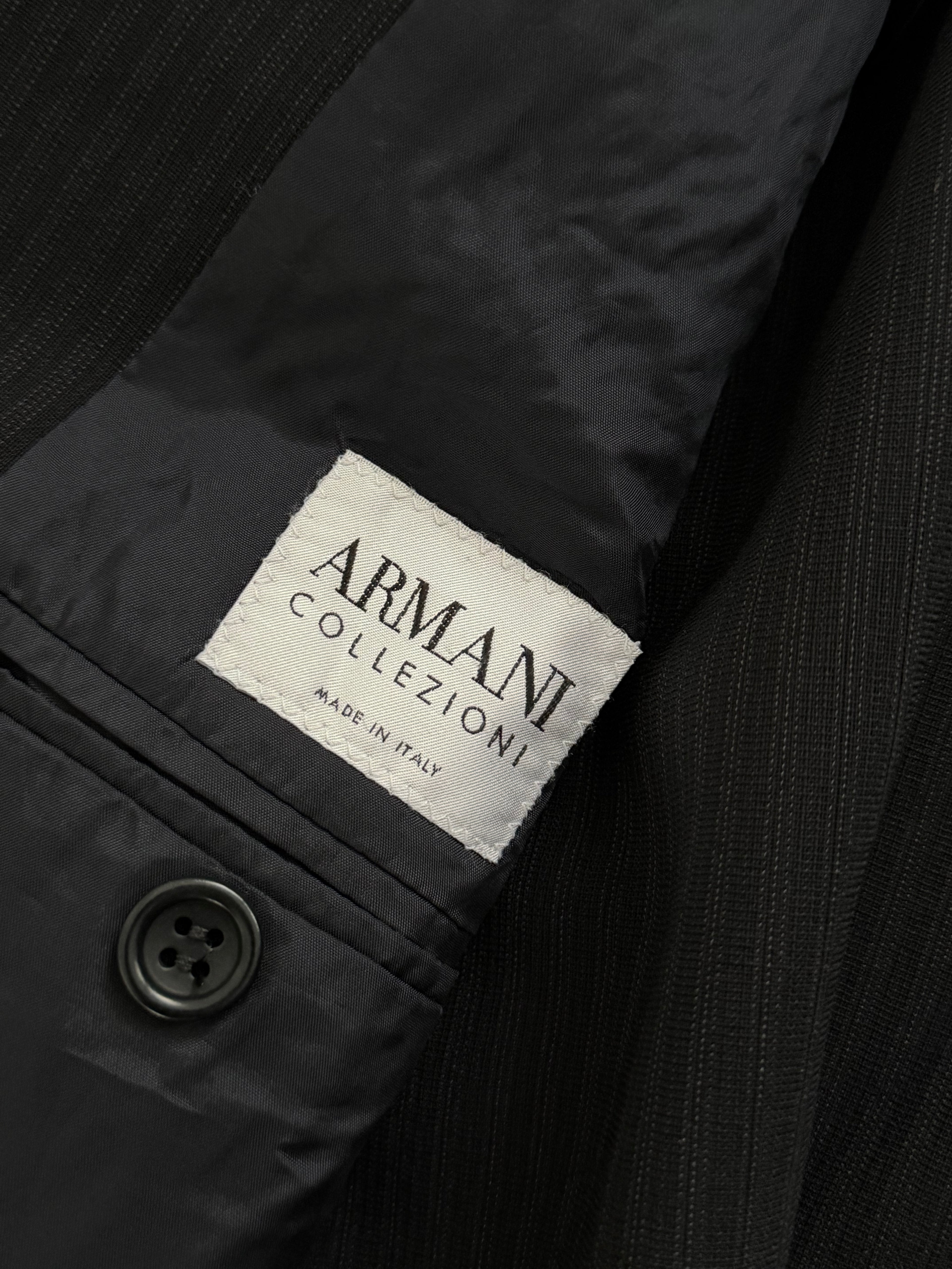 Armani 1990s Wool 2B Black Lightweight Draped Wool Pleated Suit - Size M Jacket / 32" Waist