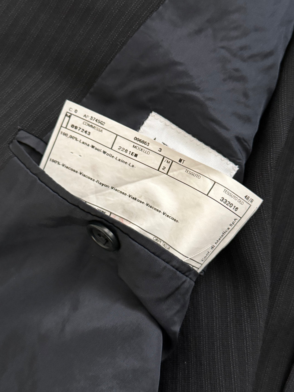 Armani 1990s Wool 2B Black Lightweight Draped Wool Pleated Suit - Size M Jacket / 32" Waist